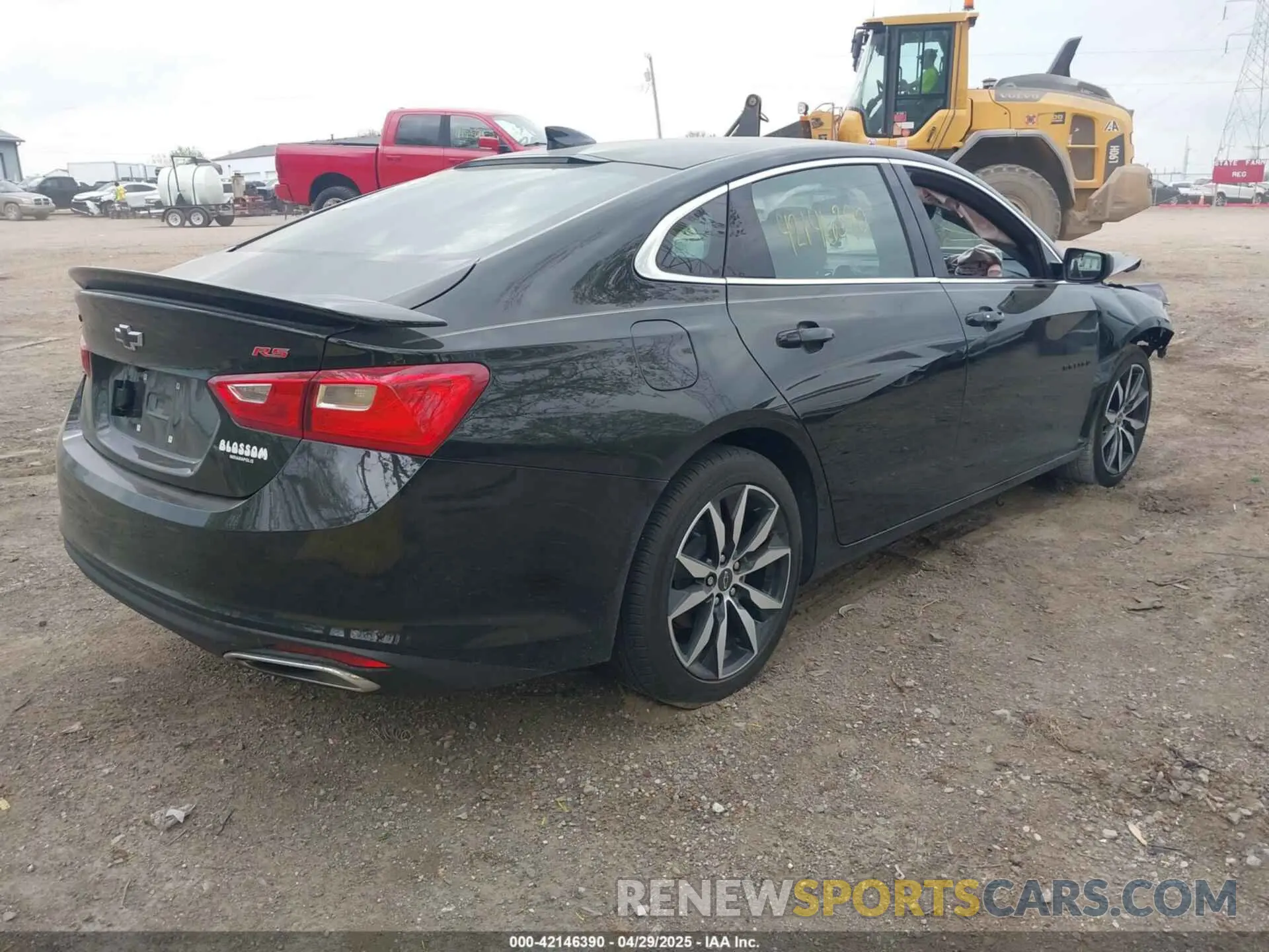 4 Photograph of a damaged car 1G1ZG5ST3PF121015 CHEVROLET MALIBU 2023