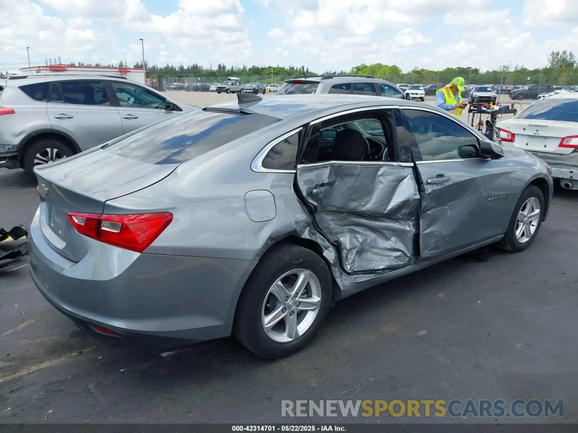4 Photograph of a damaged car 1G1ZB5ST9RF105452 CHEVROLET MALIBU 2024