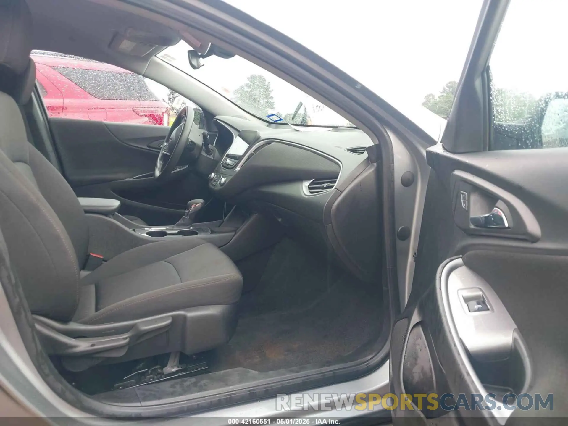5 Photograph of a damaged car 1G1ZB5STXRF142557 CHEVROLET MALIBU 2024