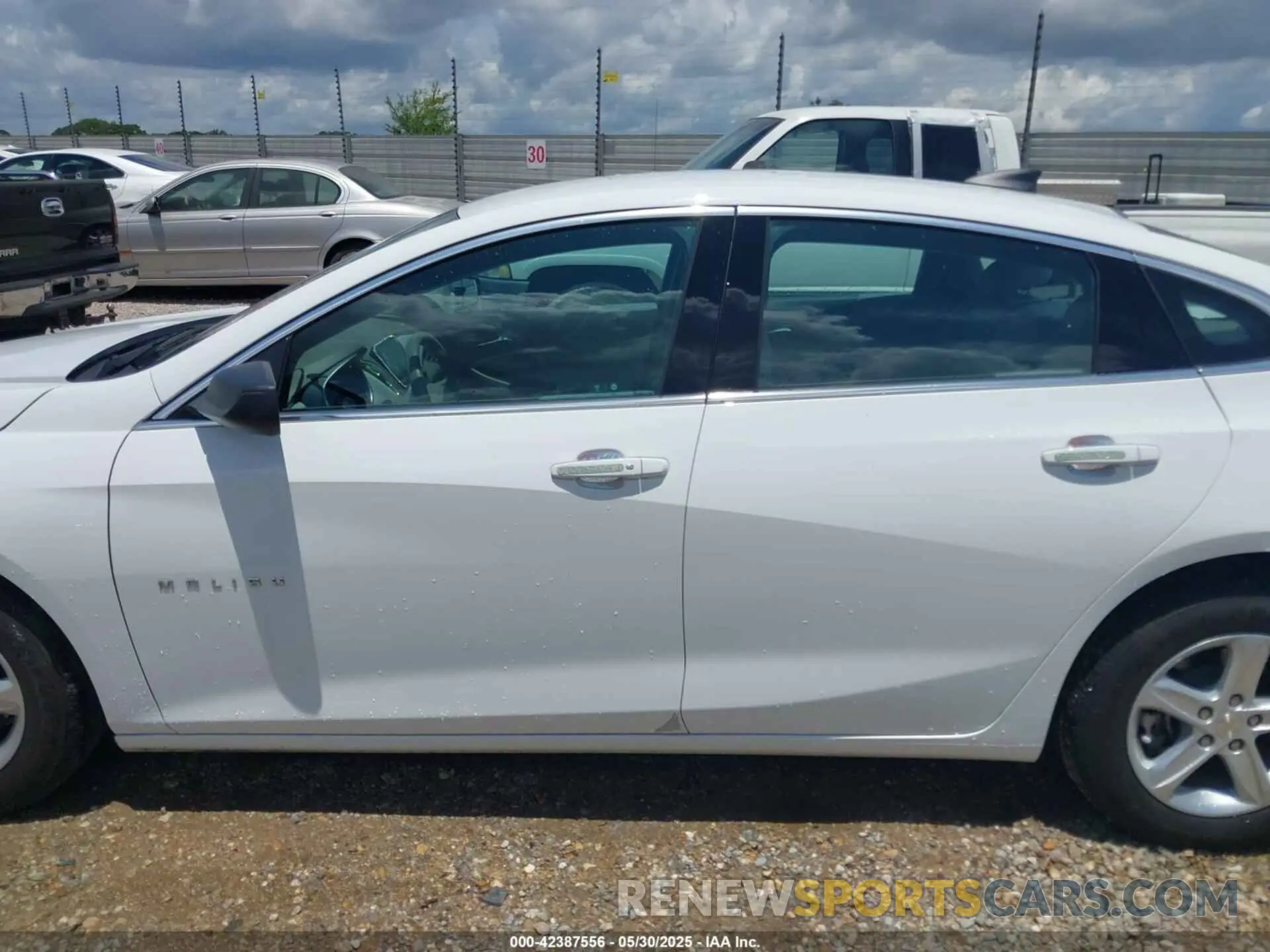 14 Photograph of a damaged car 1G1ZC5ST1RF176352 CHEVROLET MALIBU 2024
