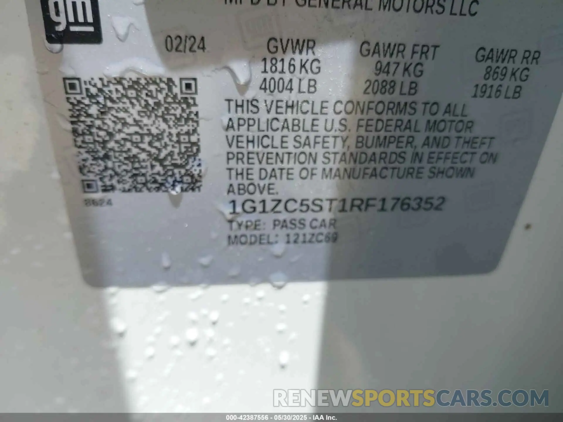 9 Photograph of a damaged car 1G1ZC5ST1RF176352 CHEVROLET MALIBU 2024