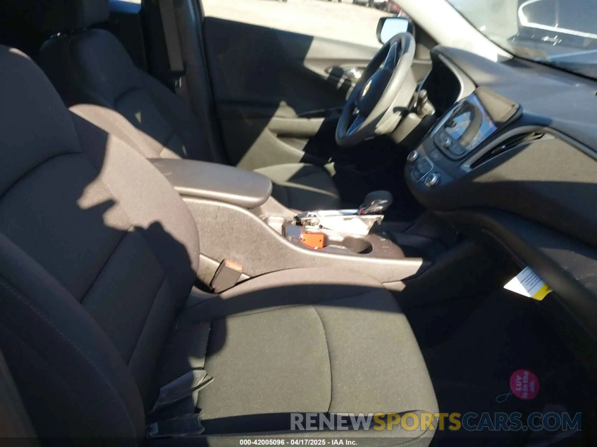 5 Photograph of a damaged car 1G1ZC5ST3RF132806 CHEVROLET MALIBU 2024