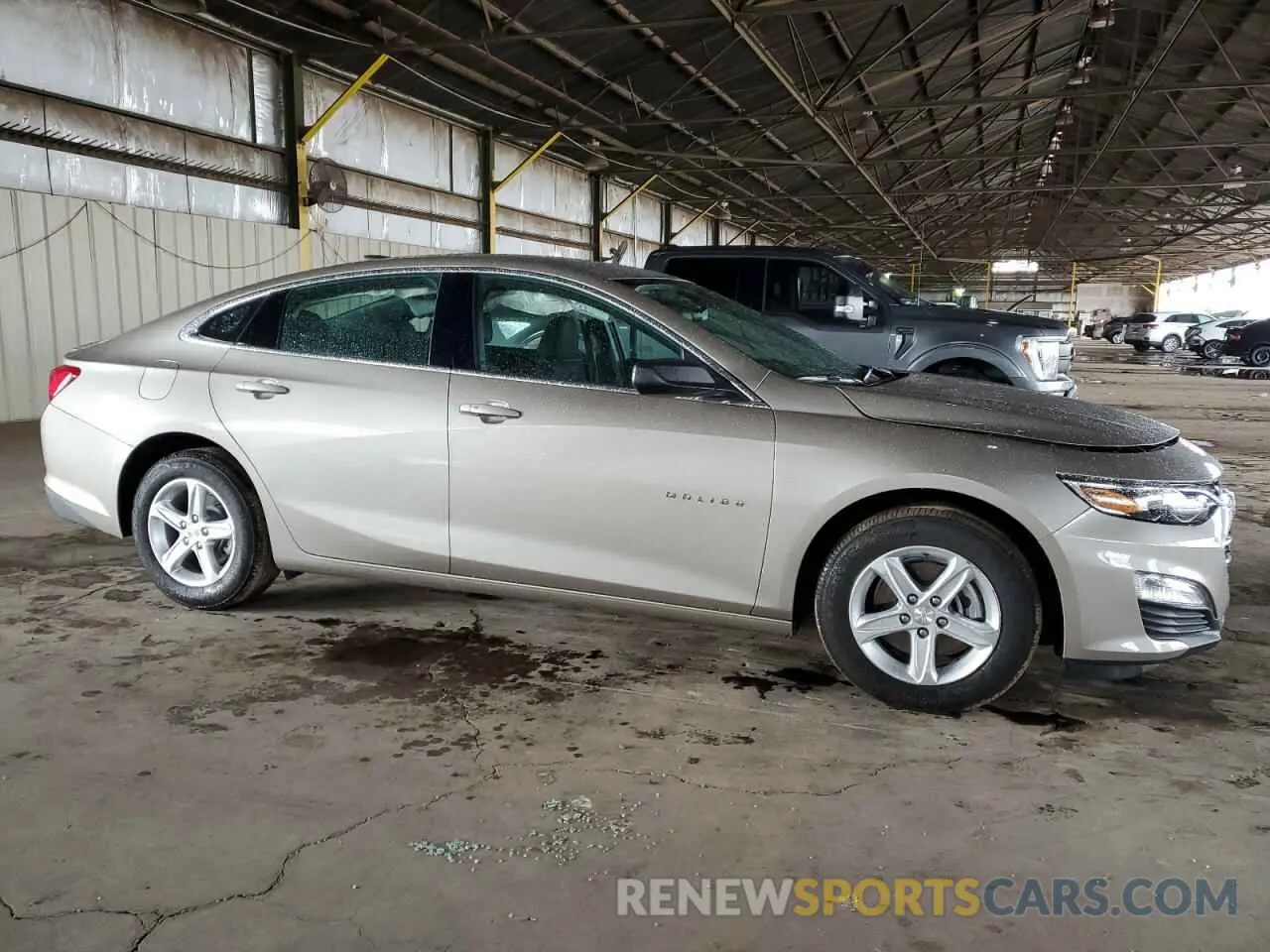 4 Photograph of a damaged car 1G1ZC5ST4RF233563 CHEVROLET MALIBU 2024