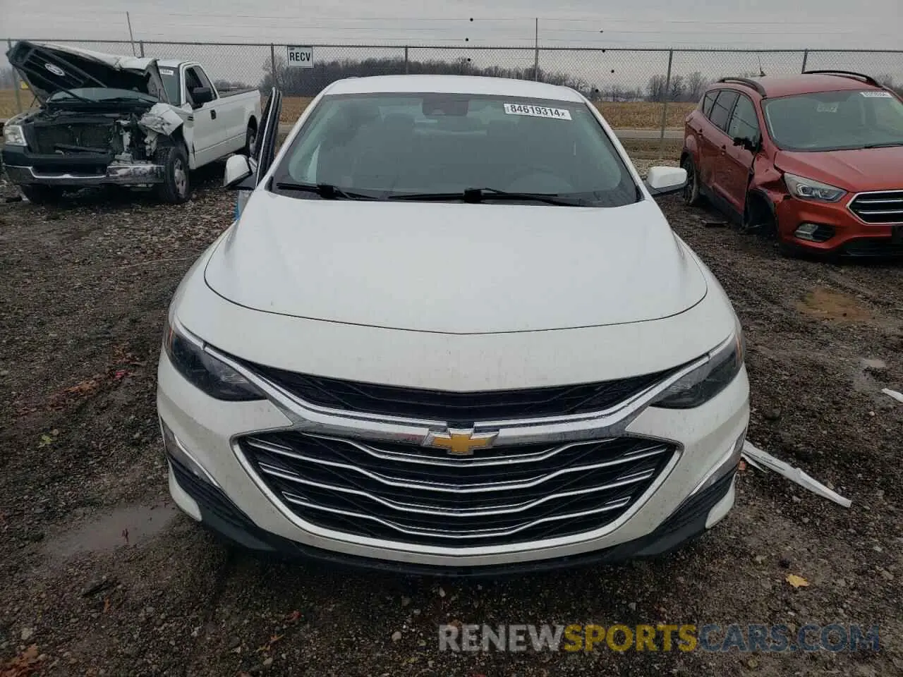 5 Photograph of a damaged car 1G1ZC5ST6RF201780 CHEVROLET MALIBU 2024
