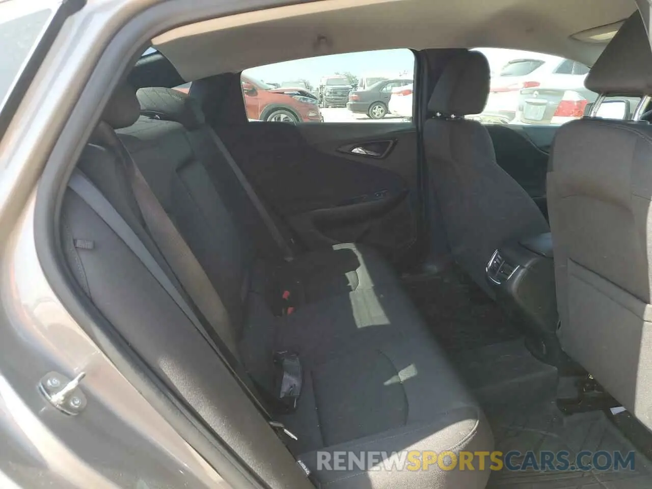 10 Photograph of a damaged car 1G1ZD5ST1RF118500 CHEVROLET MALIBU 2024
