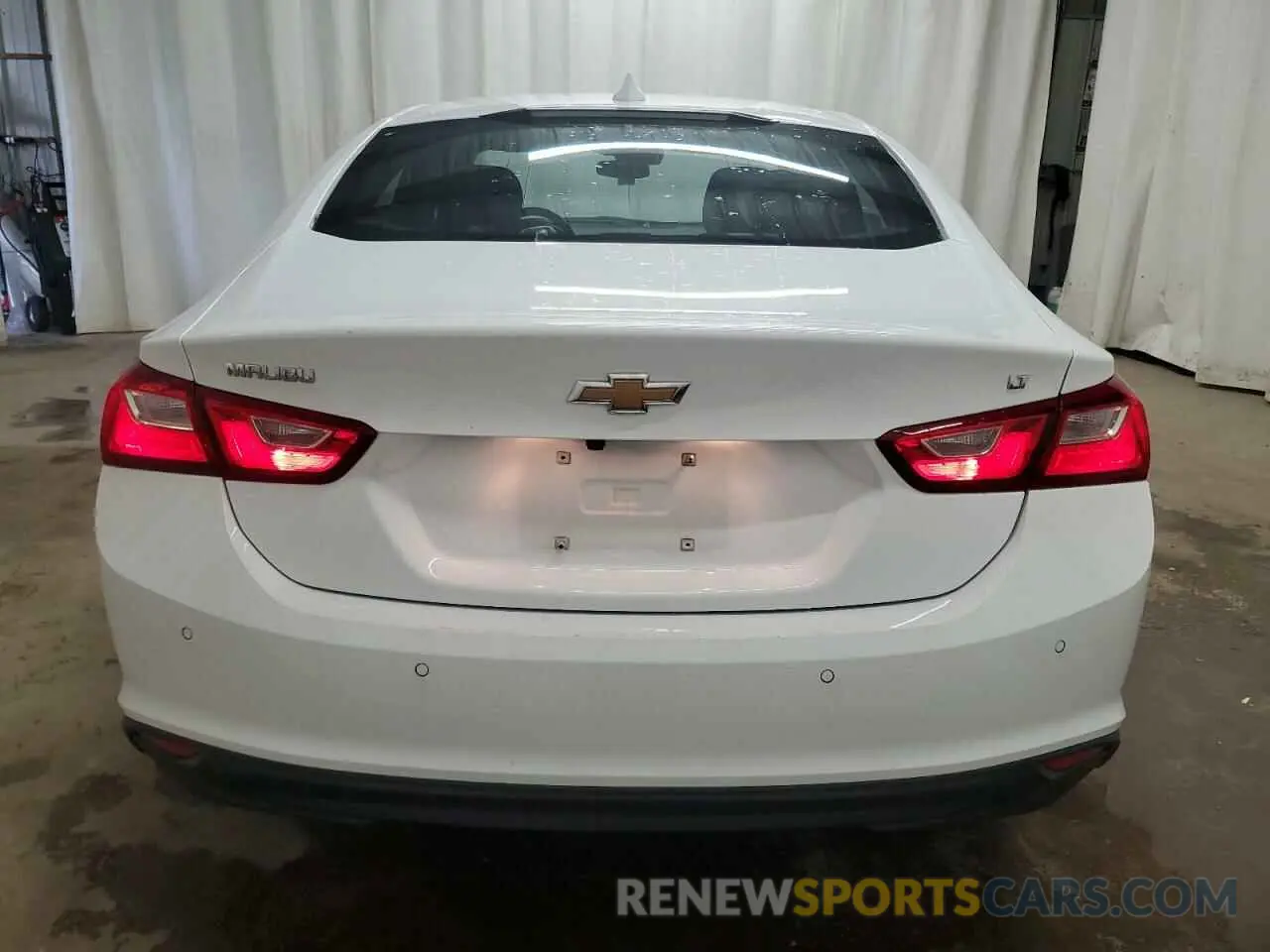 6 Photograph of a damaged car 1G1ZD5ST1RF152792 CHEVROLET MALIBU 2024