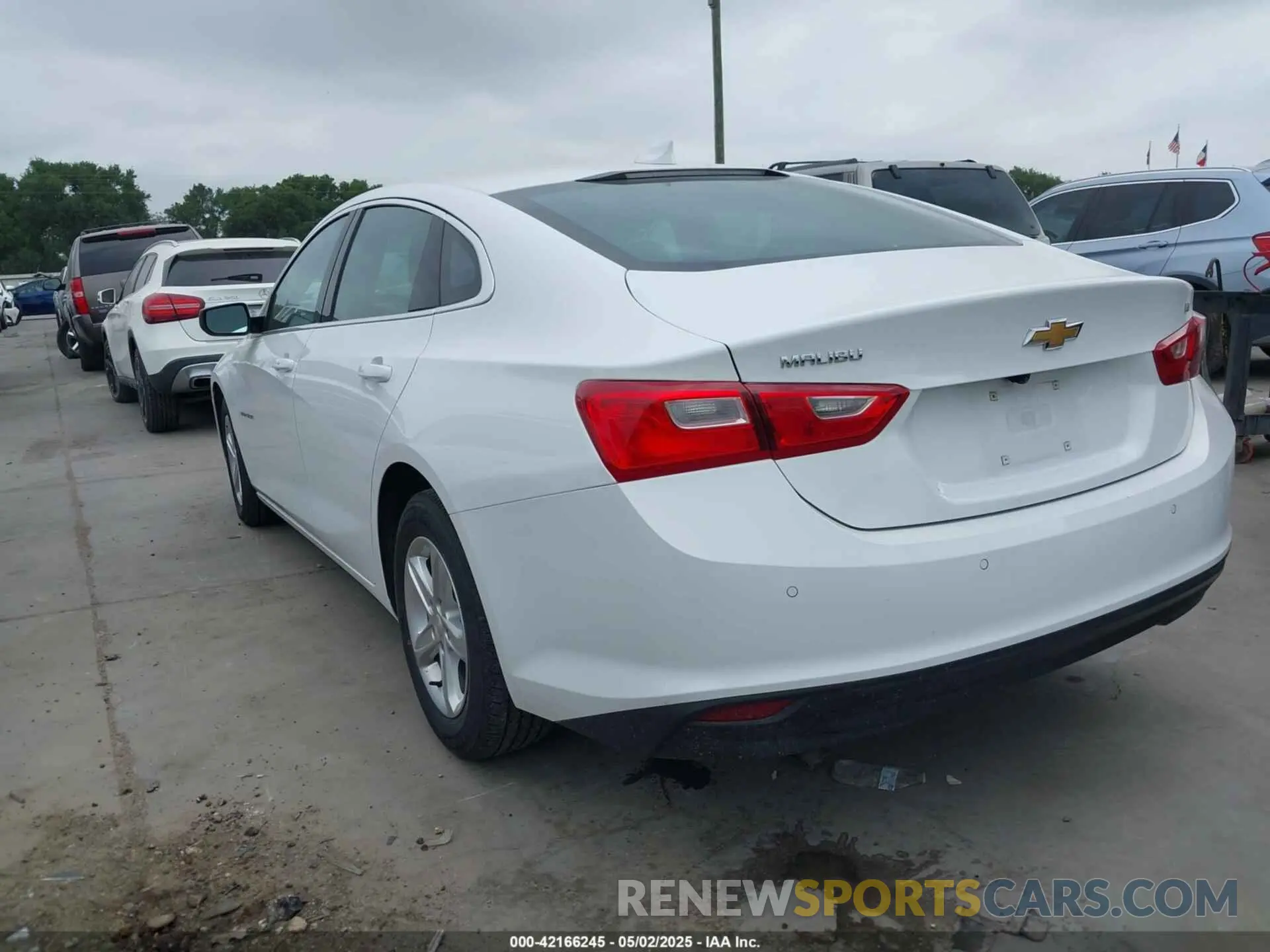 3 Photograph of a damaged car 1G1ZD5ST1RF179555 CHEVROLET MALIBU 2024