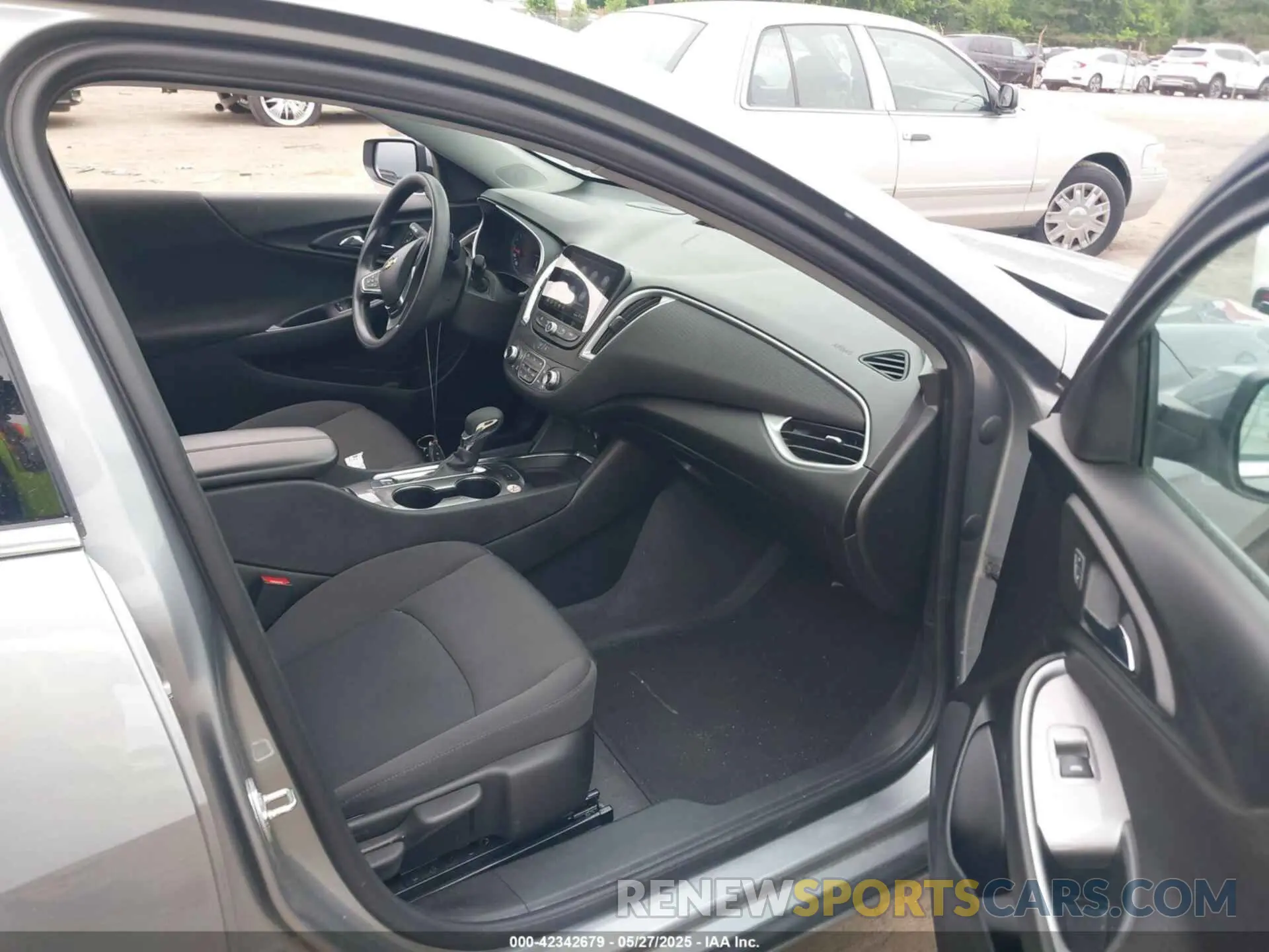 5 Photograph of a damaged car 1G1ZD5ST1RF183587 CHEVROLET MALIBU 2024