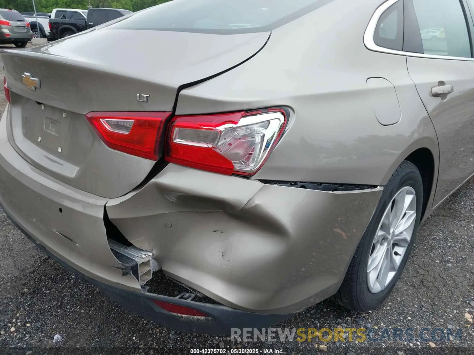 6 Photograph of a damaged car 1G1ZD5ST1RF195058 CHEVROLET MALIBU 2024