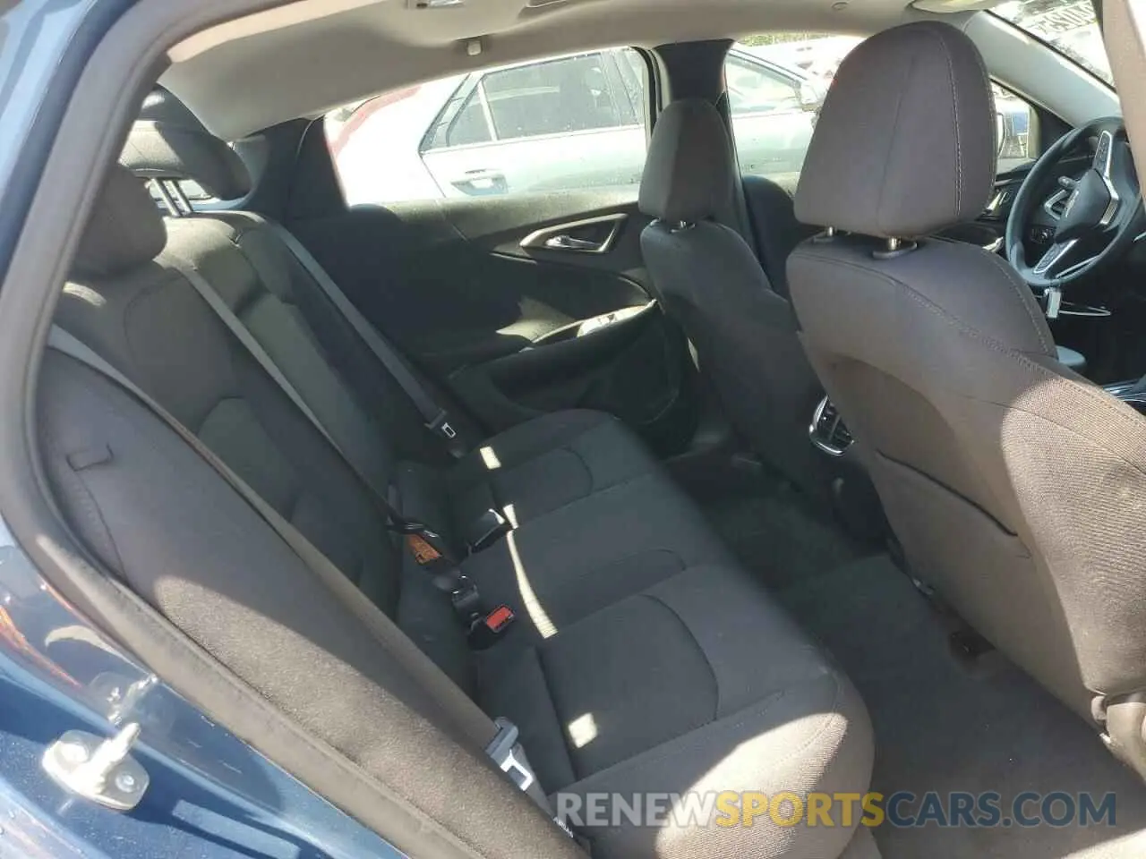10 Photograph of a damaged car 1G1ZD5ST1RF228673 CHEVROLET MALIBU 2024