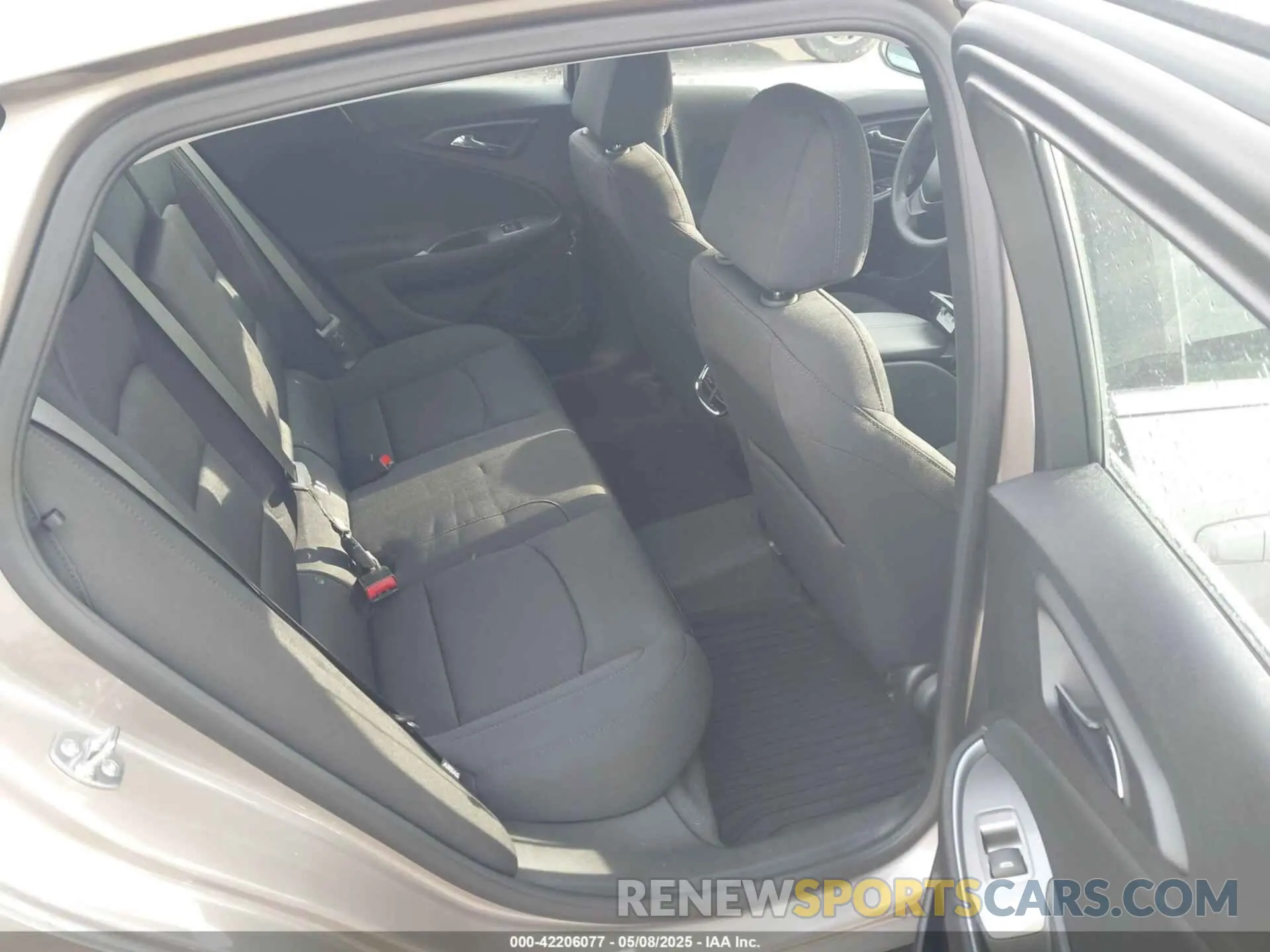 8 Photograph of a damaged car 1G1ZD5ST1RF240628 CHEVROLET MALIBU 2024