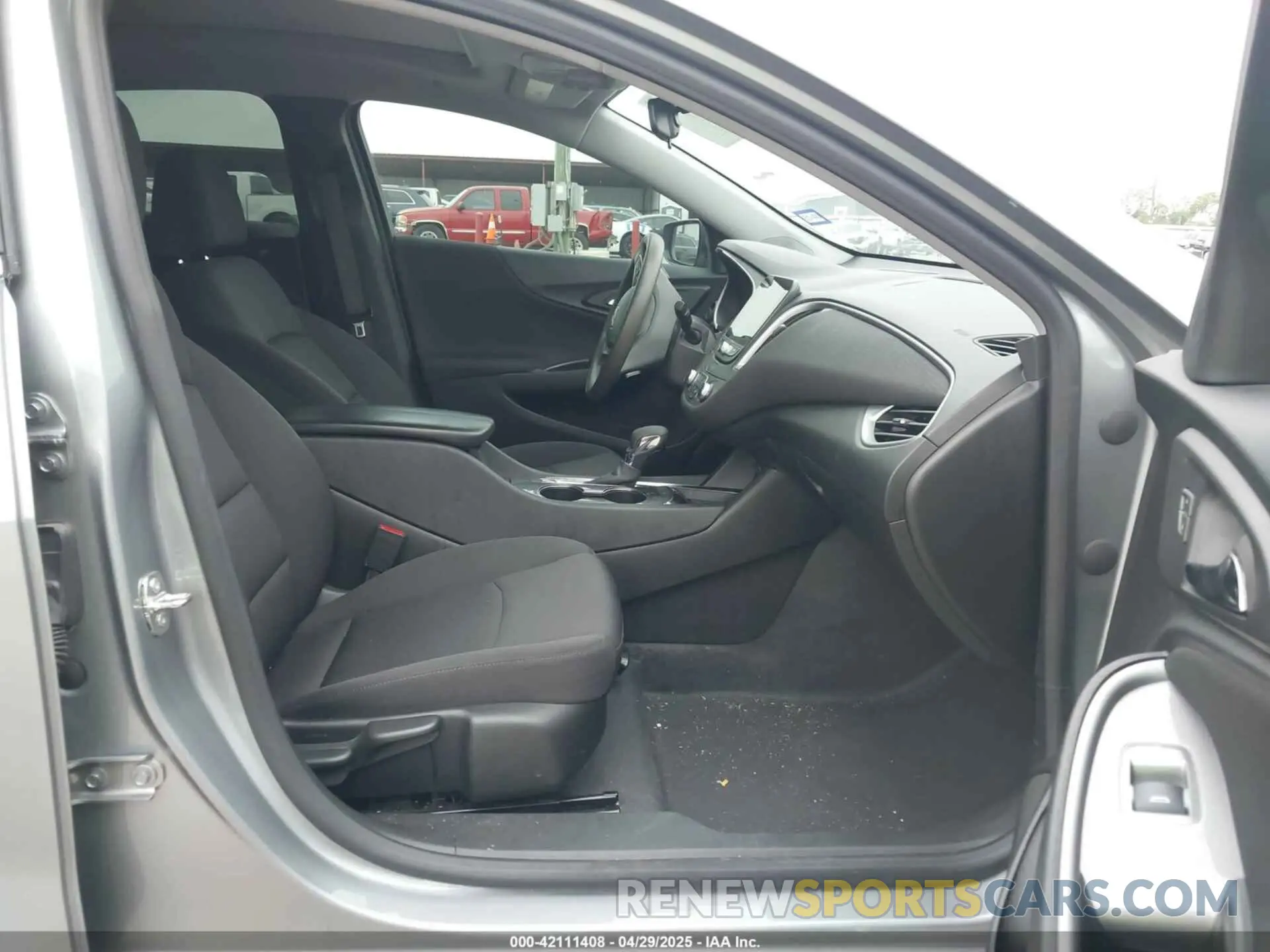 5 Photograph of a damaged car 1G1ZD5ST3RF109443 CHEVROLET MALIBU 2024
