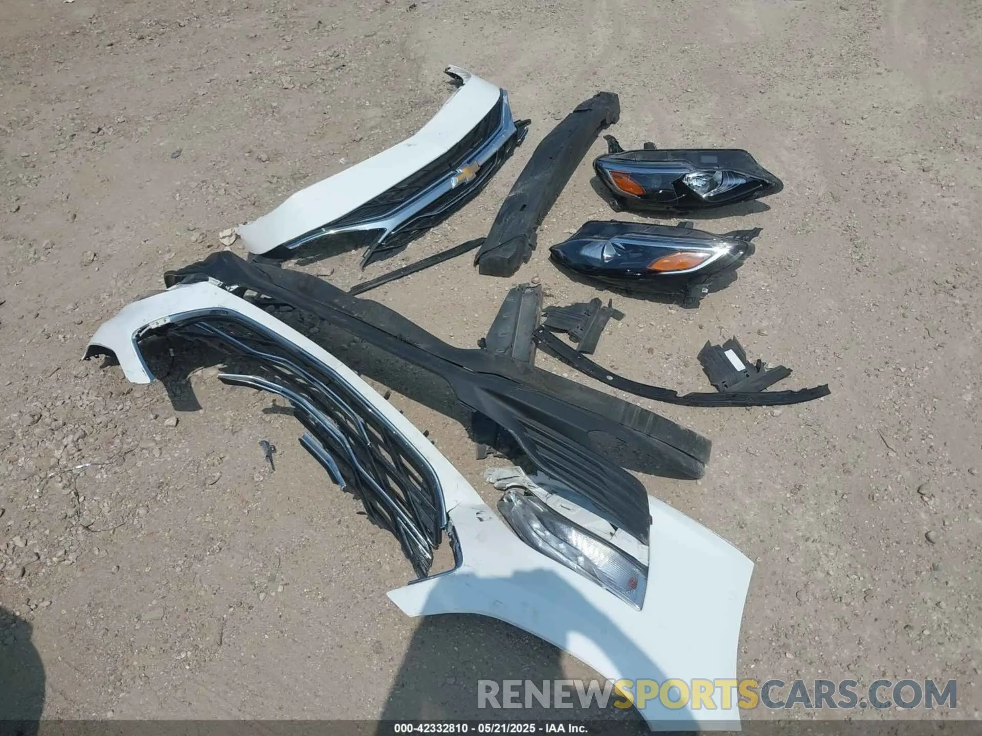 12 Photograph of a damaged car 1G1ZD5ST3RF121091 CHEVROLET MALIBU 2024