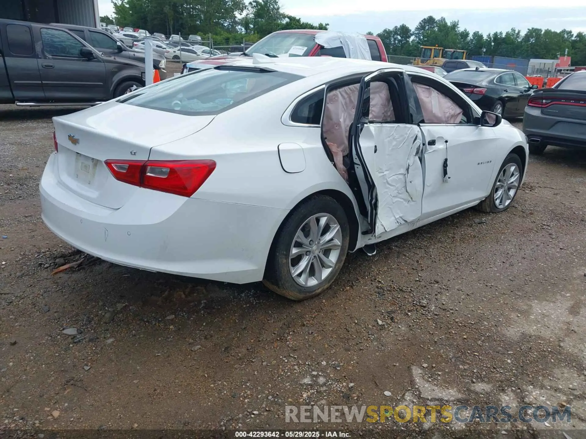 4 Photograph of a damaged car 1G1ZD5ST3RF126372 CHEVROLET MALIBU 2024