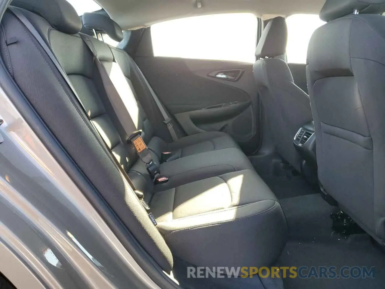 10 Photograph of a damaged car 1G1ZD5ST3RF203001 CHEVROLET MALIBU 2024