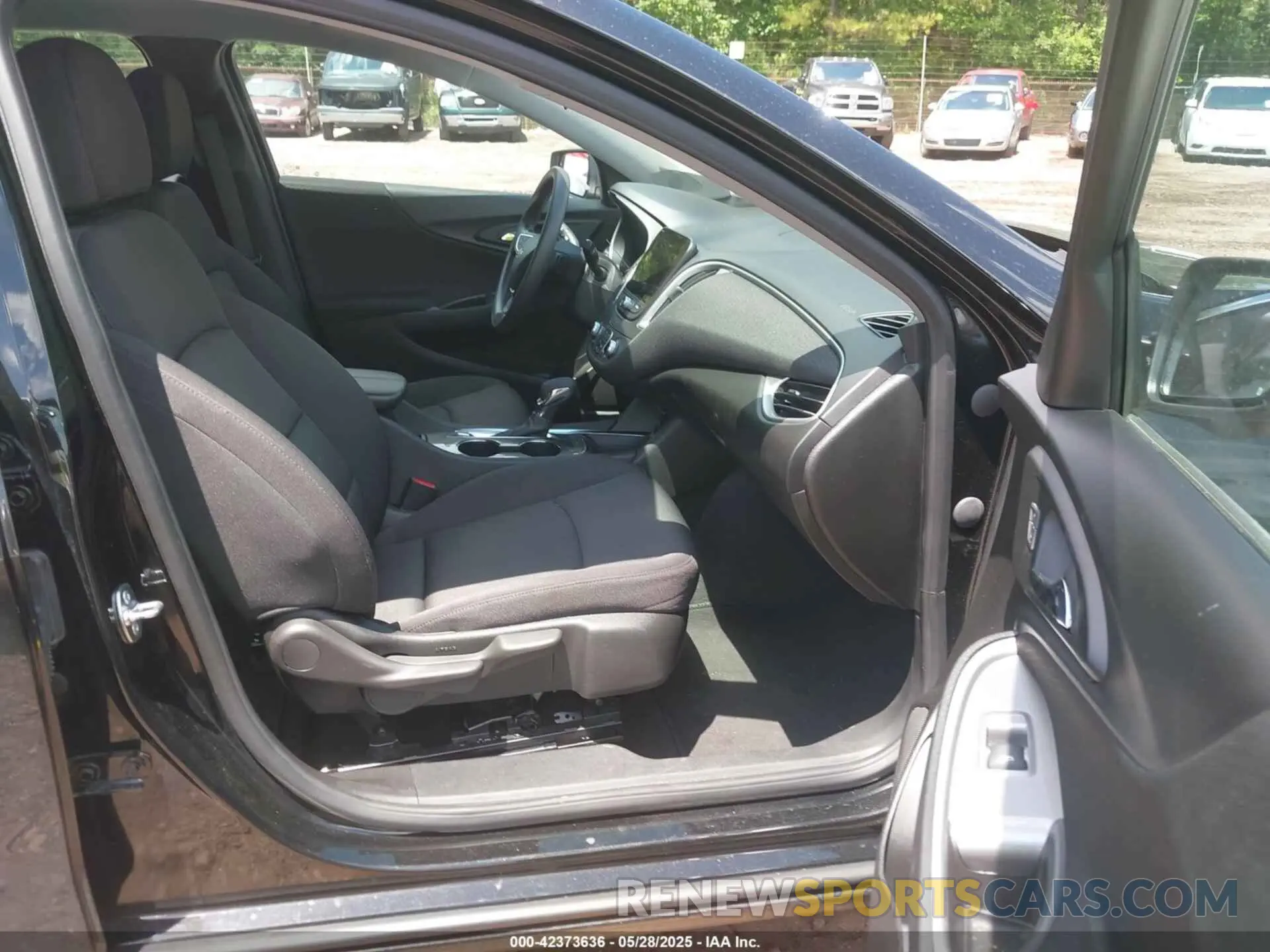 5 Photograph of a damaged car 1G1ZD5ST4RF185592 CHEVROLET MALIBU 2024