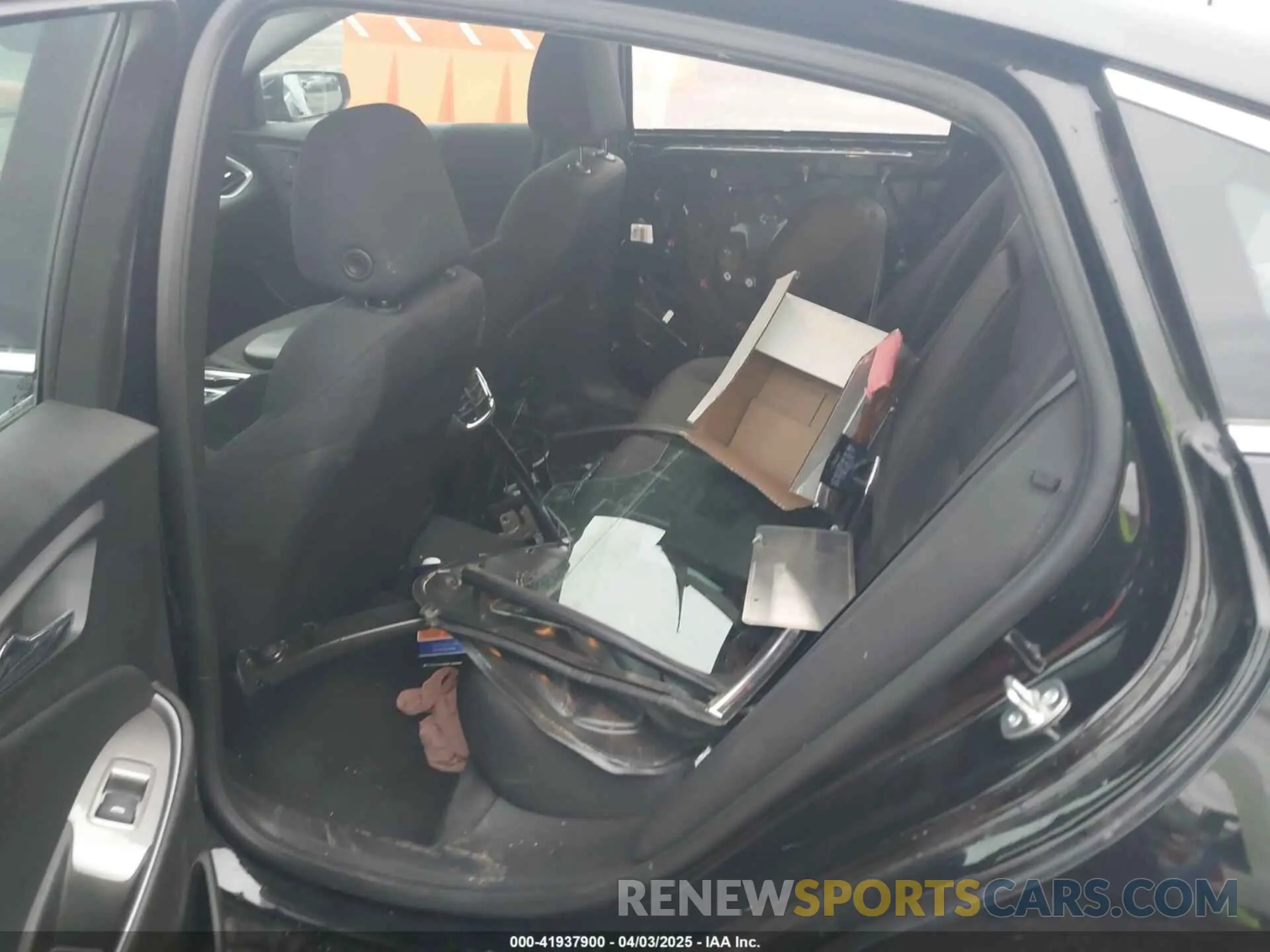 8 Photograph of a damaged car 1G1ZD5ST4RF185866 CHEVROLET MALIBU 2024