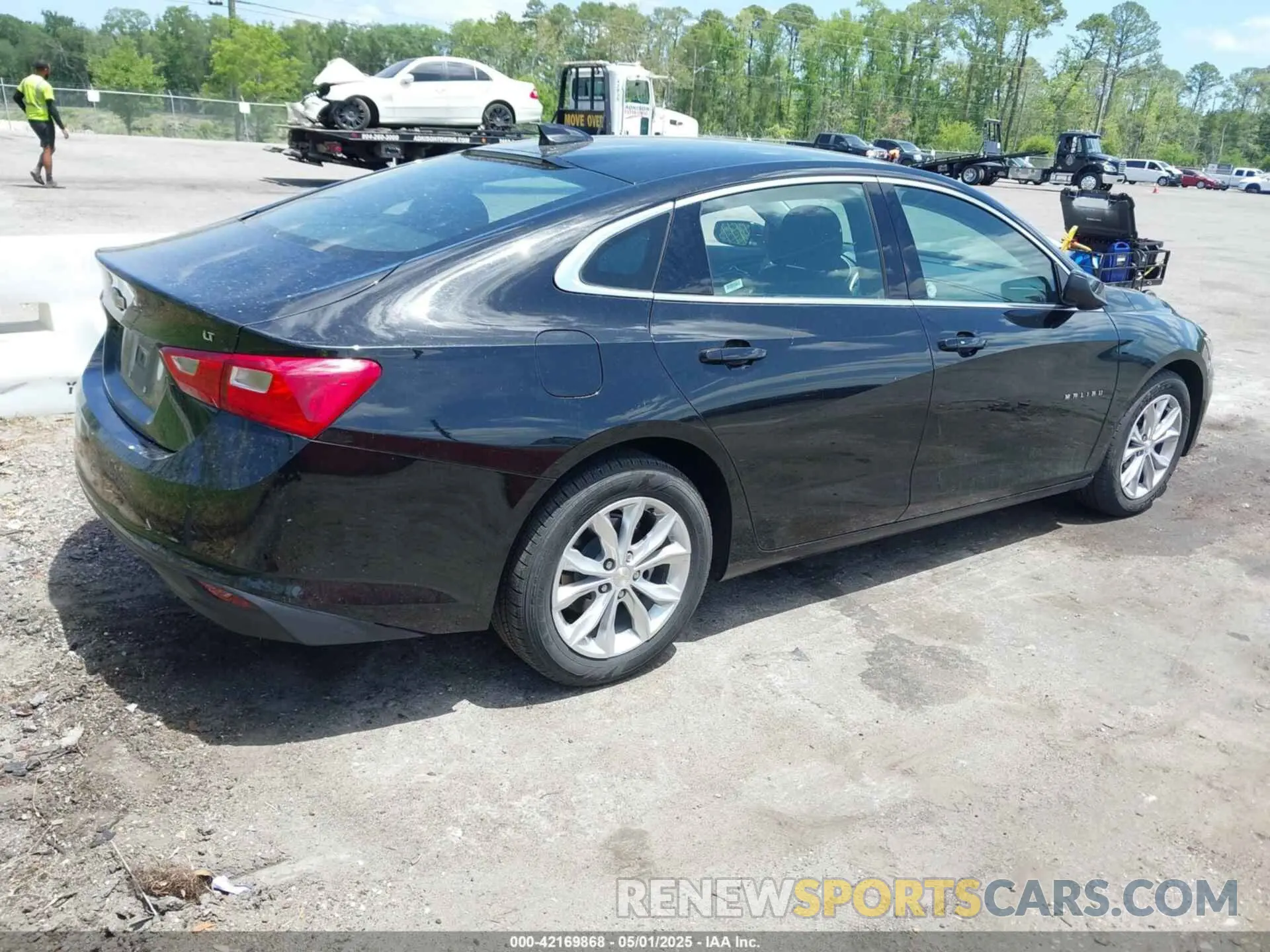 4 Photograph of a damaged car 1G1ZD5ST5RF132996 CHEVROLET MALIBU 2024