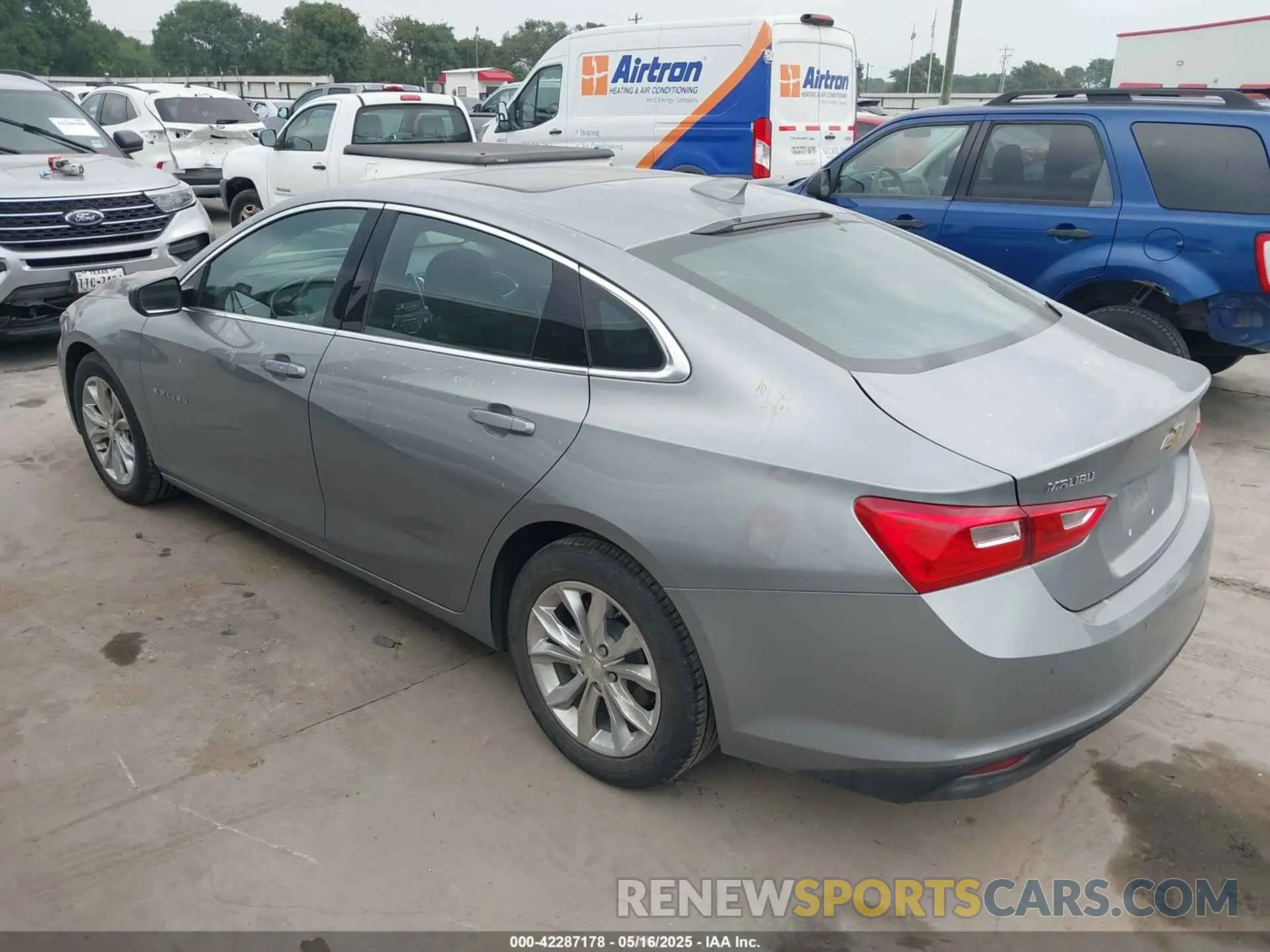 3 Photograph of a damaged car 1G1ZD5ST5RF133999 CHEVROLET MALIBU 2024