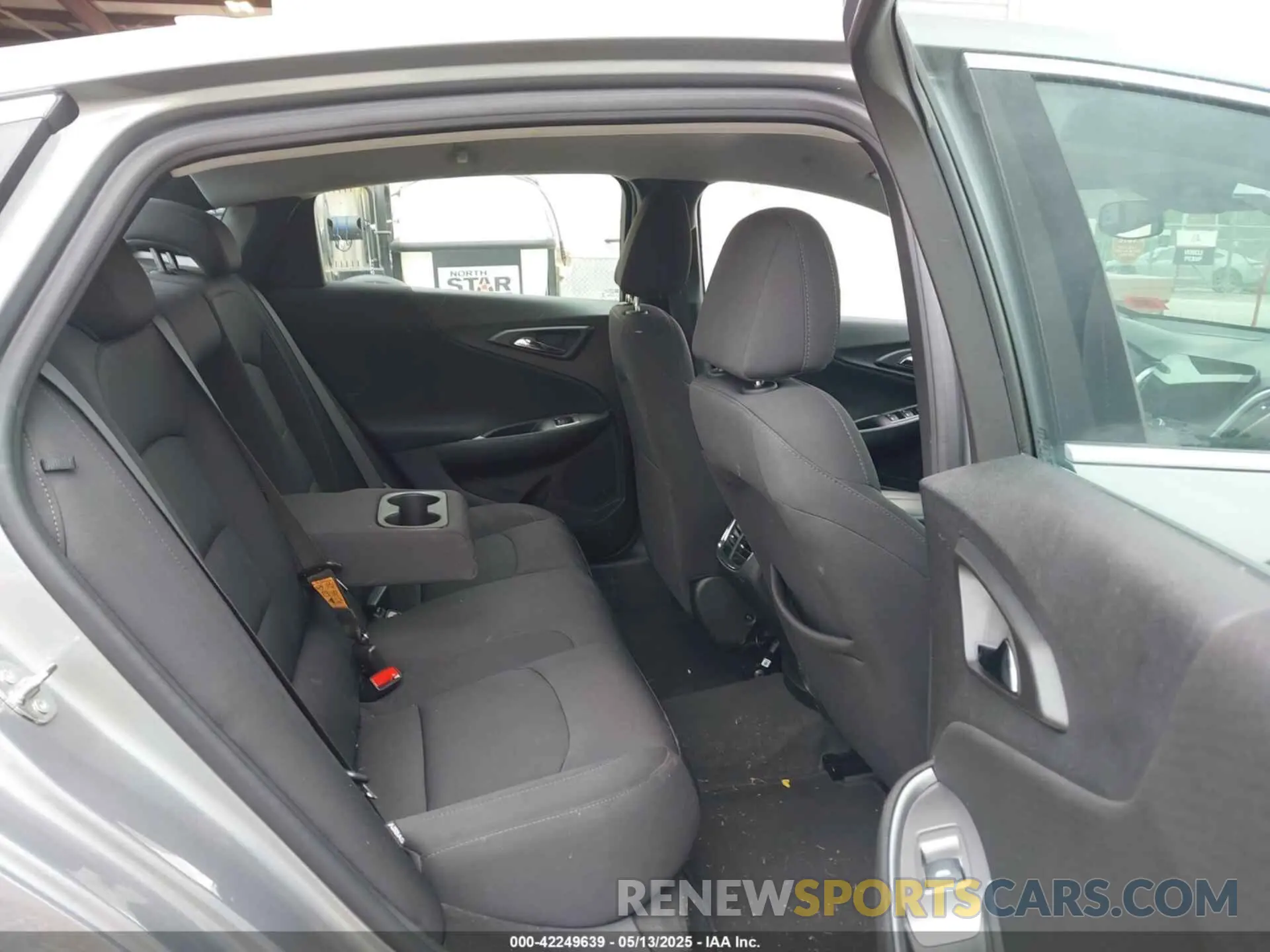 8 Photograph of a damaged car 1G1ZD5ST5RF153721 CHEVROLET MALIBU 2024