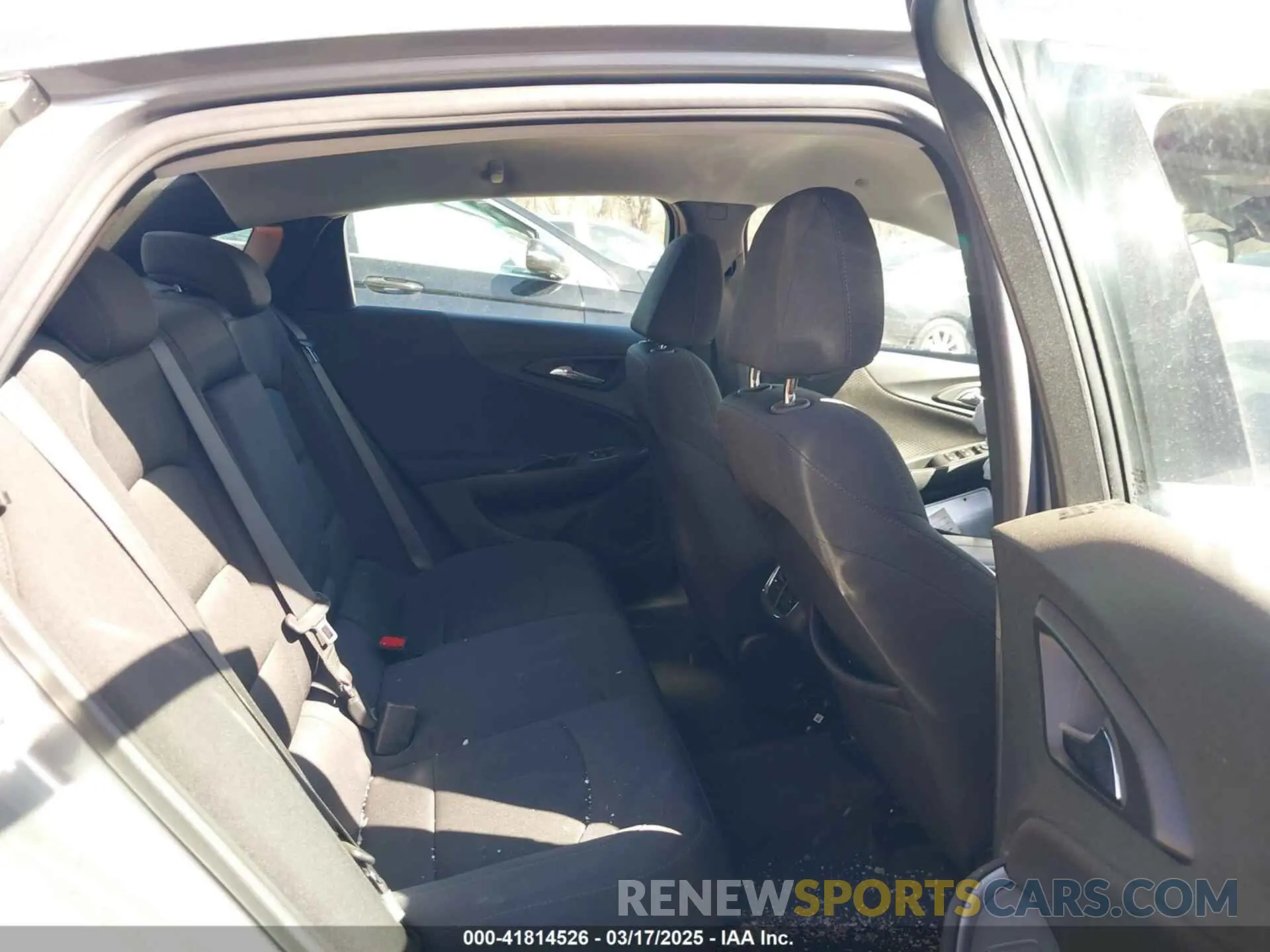 8 Photograph of a damaged car 1G1ZD5ST5RF153931 CHEVROLET MALIBU 2024