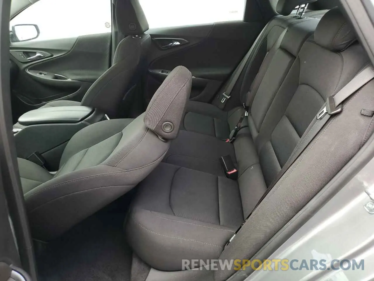 10 Photograph of a damaged car 1G1ZD5ST5RF168283 CHEVROLET MALIBU 2024