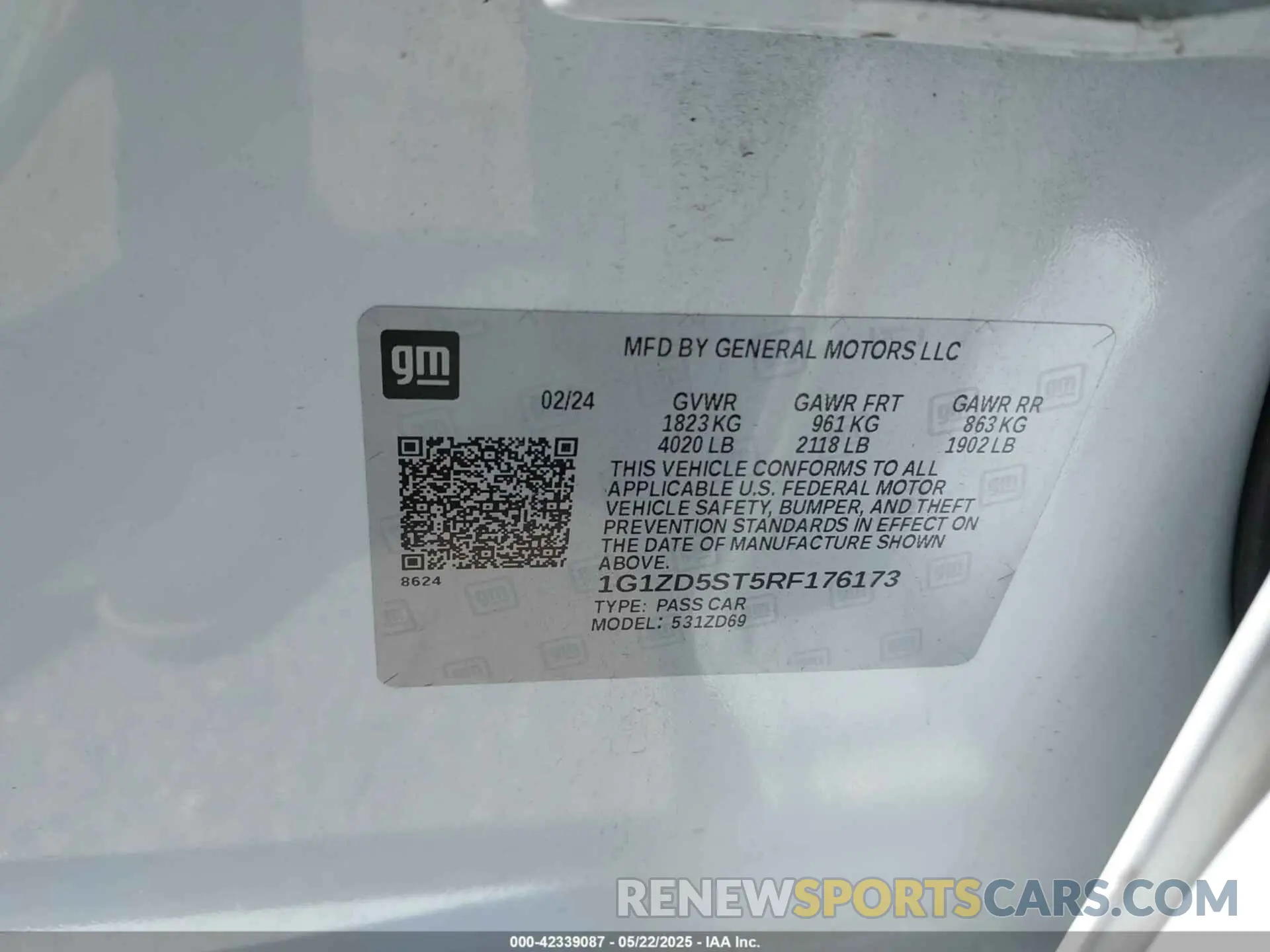 9 Photograph of a damaged car 1G1ZD5ST5RF176173 CHEVROLET MALIBU 2024