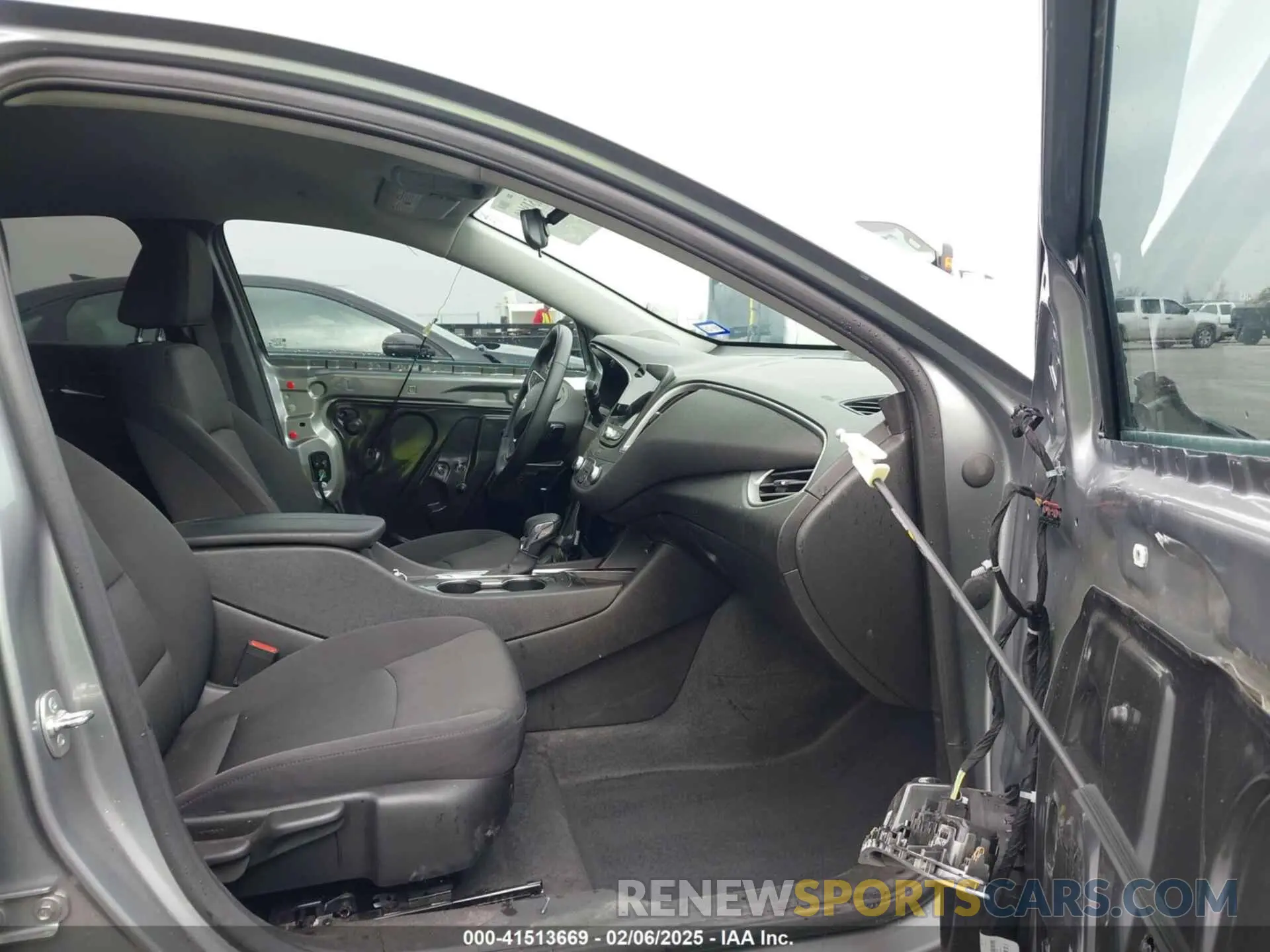 5 Photograph of a damaged car 1G1ZD5ST5RF218146 CHEVROLET MALIBU 2024