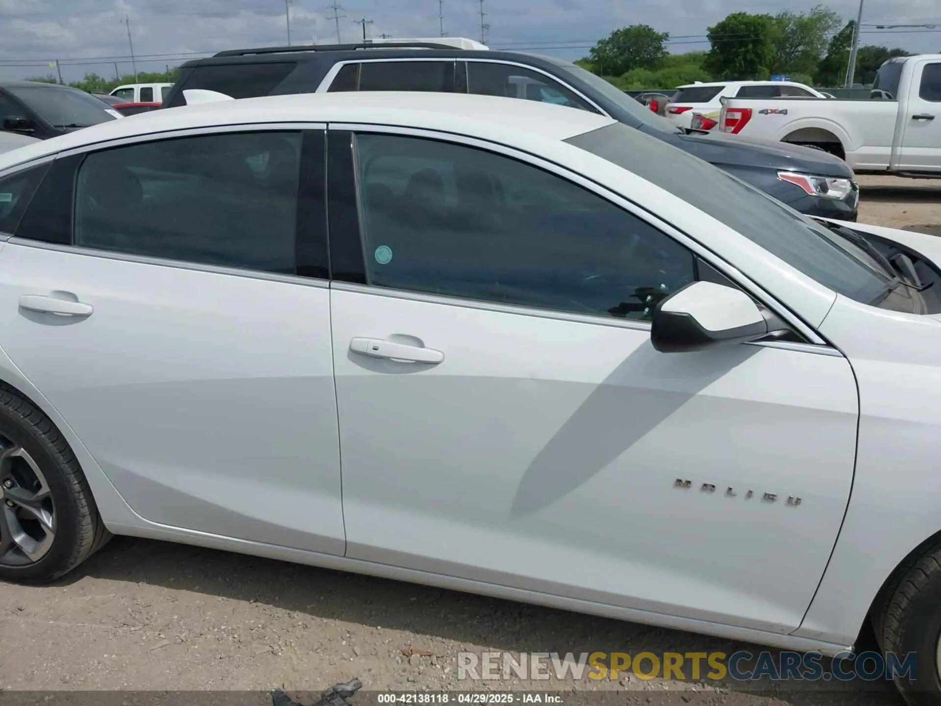 13 Photograph of a damaged car 1G1ZD5ST6RF147006 CHEVROLET MALIBU 2024