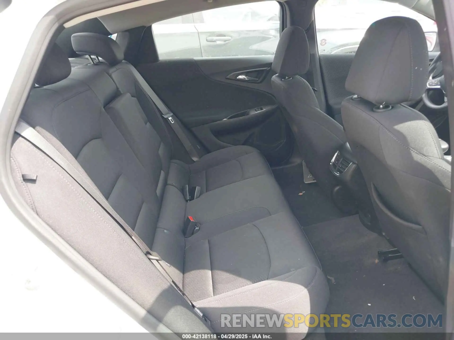 8 Photograph of a damaged car 1G1ZD5ST6RF147006 CHEVROLET MALIBU 2024