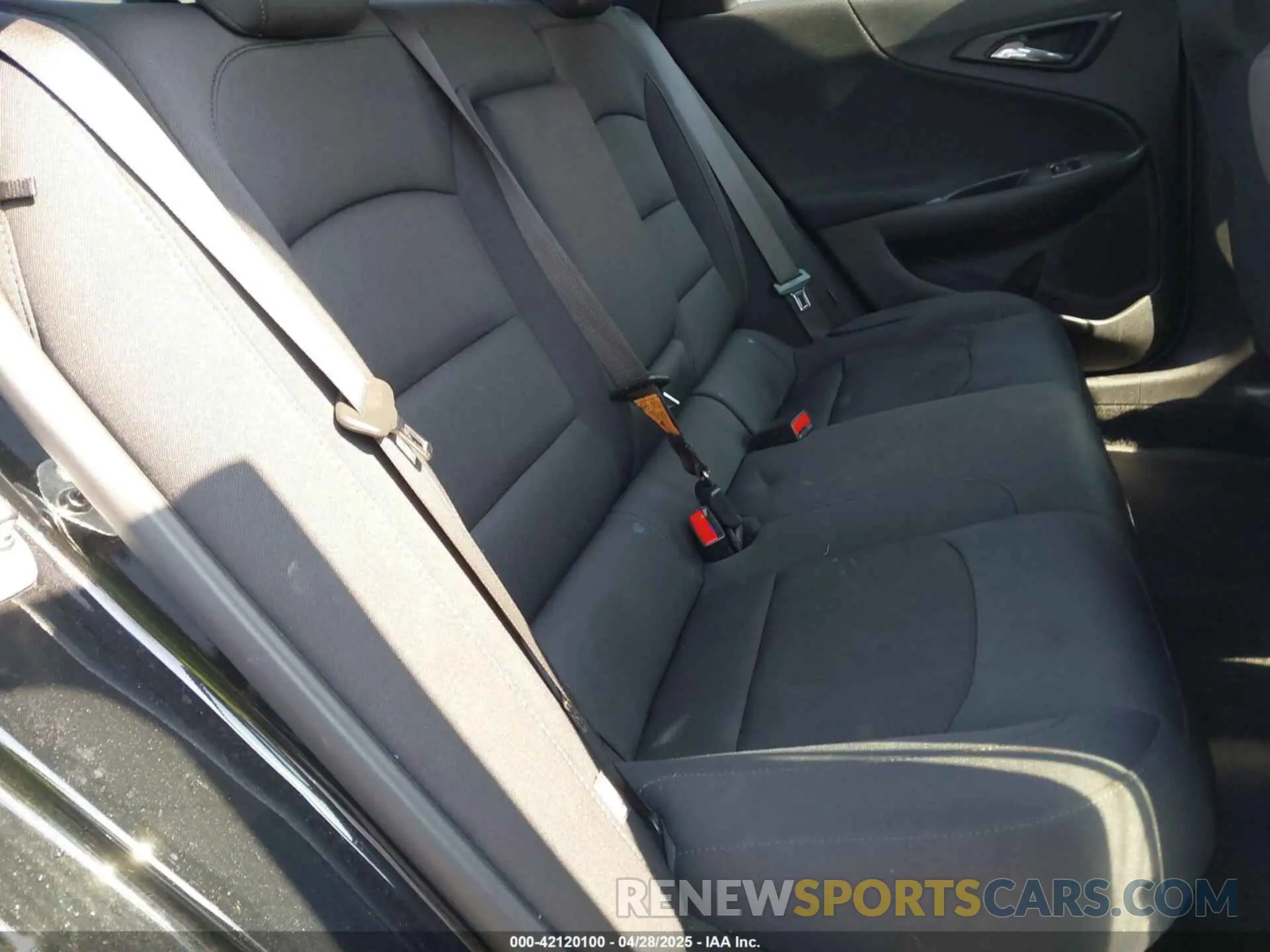 8 Photograph of a damaged car 1G1ZD5ST6RF225736 CHEVROLET MALIBU 2024