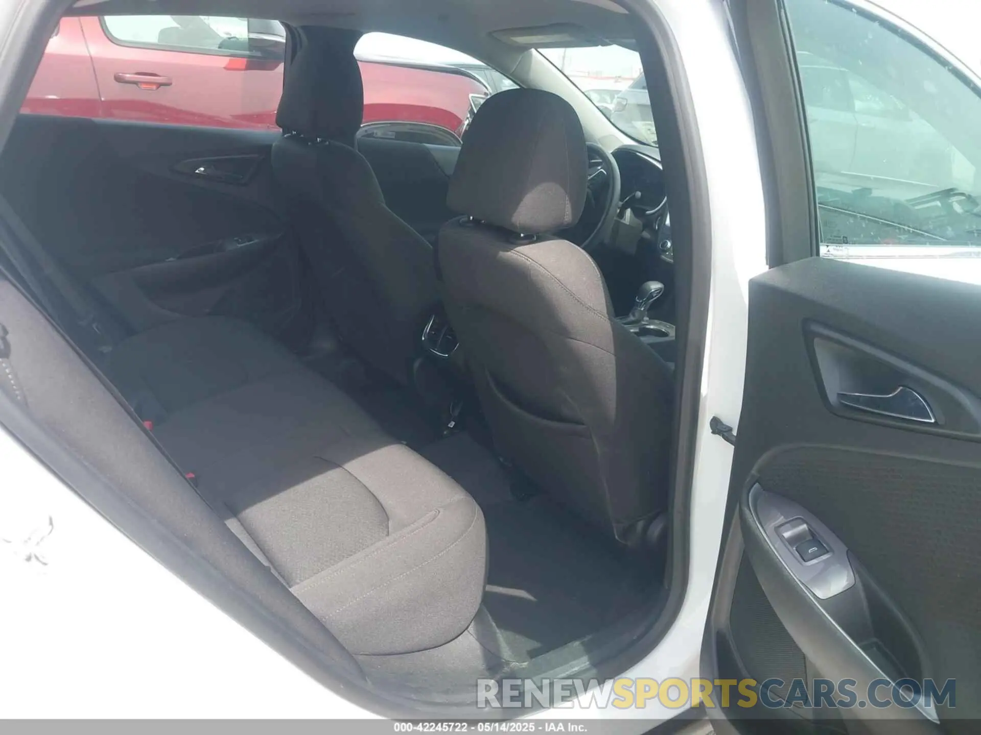 8 Photograph of a damaged car 1G1ZD5ST7RF106366 CHEVROLET MALIBU 2024