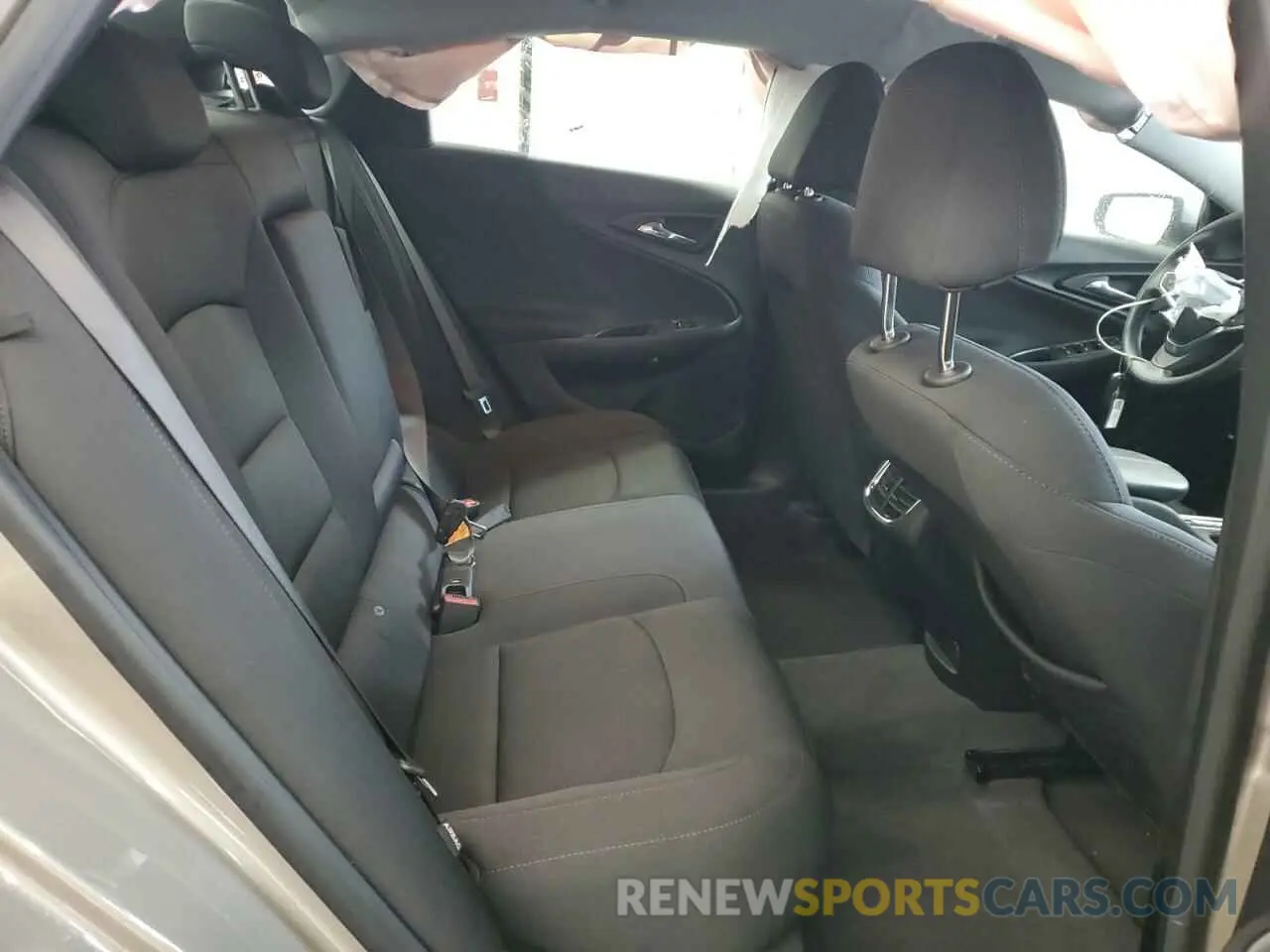 10 Photograph of a damaged car 1G1ZD5ST7RF133275 CHEVROLET MALIBU 2024