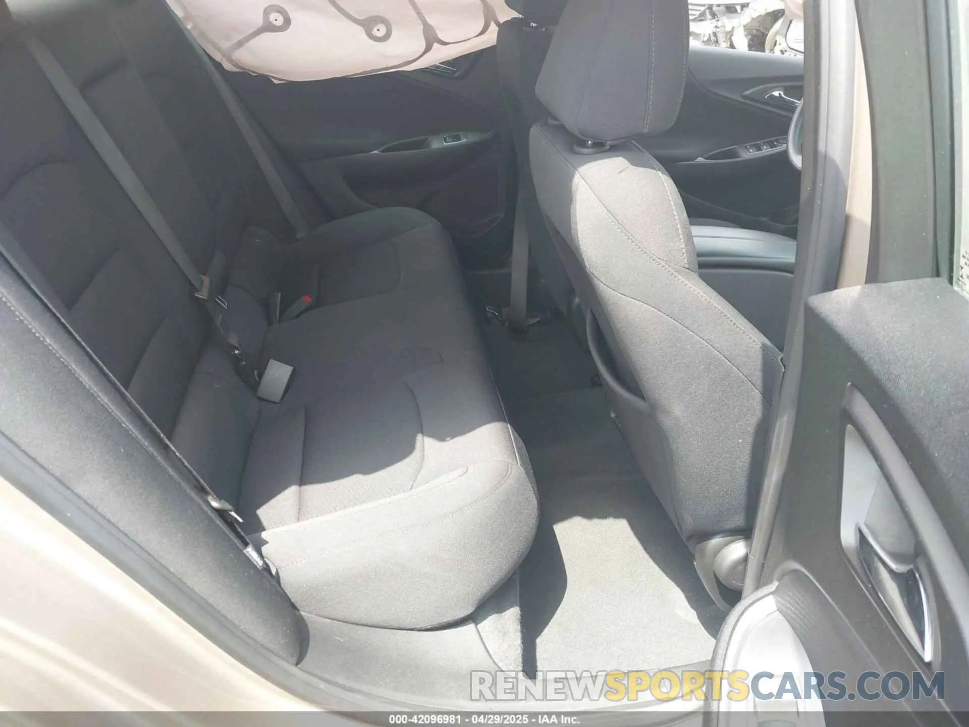 8 Photograph of a damaged car 1G1ZD5ST8RF107459 CHEVROLET MALIBU 2024