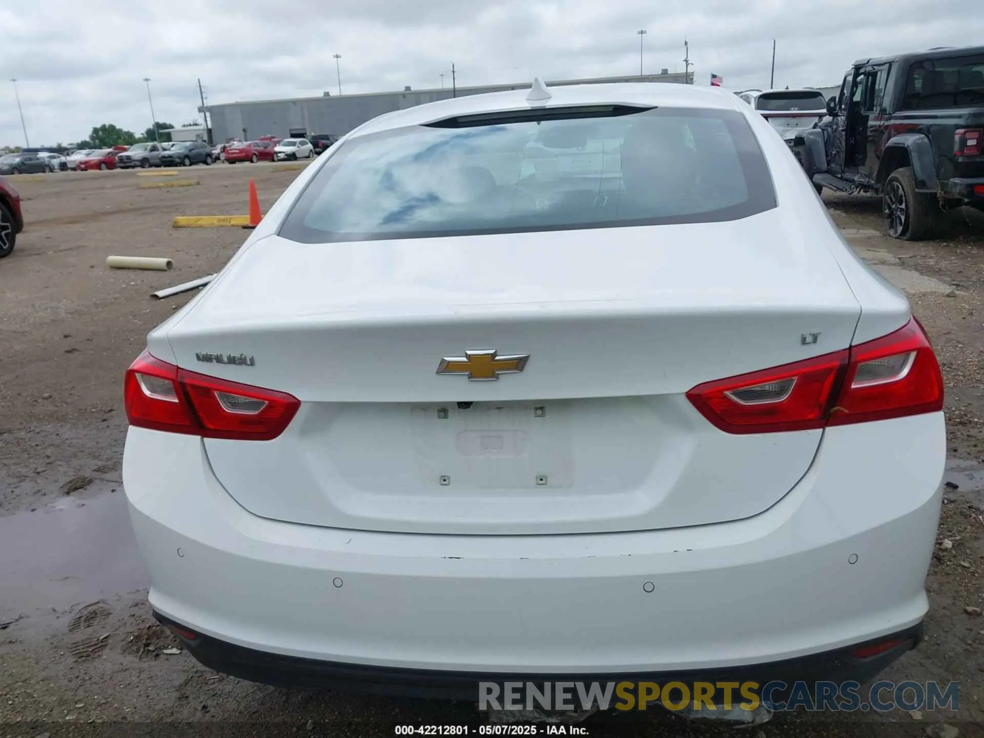 17 Photograph of a damaged car 1G1ZD5ST8RF123029 CHEVROLET MALIBU 2024