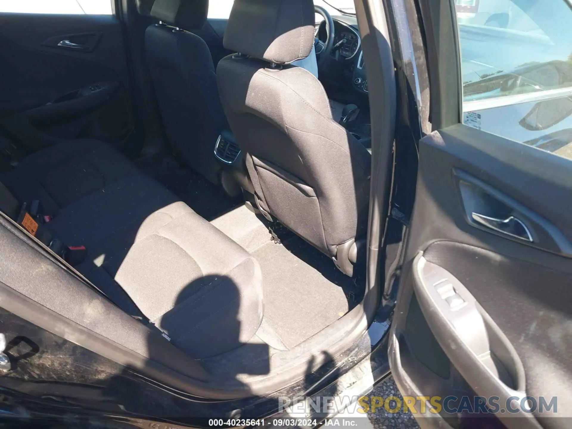 8 Photograph of a damaged car 1G1ZD5ST8RF125086 CHEVROLET MALIBU 2024