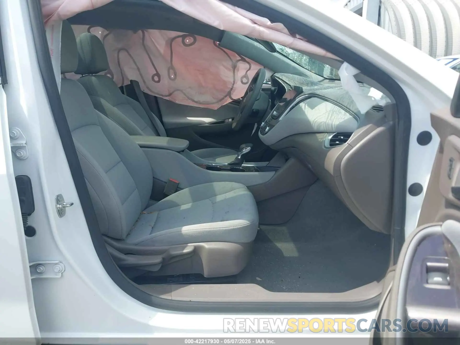 5 Photograph of a damaged car 1G1ZD5ST8RF131227 CHEVROLET MALIBU 2024