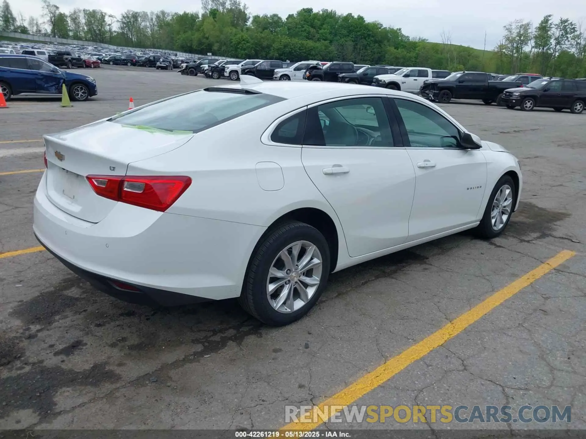 4 Photograph of a damaged car 1G1ZD5ST9RF127736 CHEVROLET MALIBU 2024