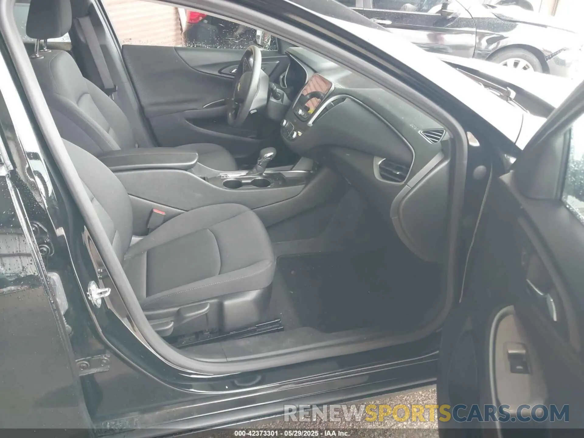 5 Photograph of a damaged car 1G1ZD5ST9RF130023 CHEVROLET MALIBU 2024