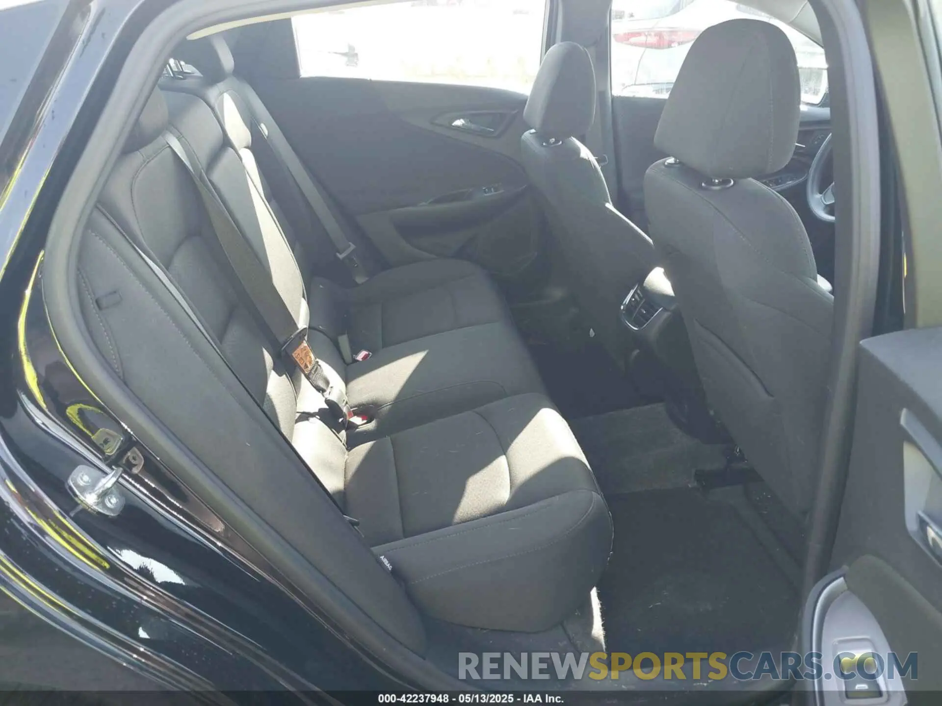 8 Photograph of a damaged car 1G1ZD5ST9RF152961 CHEVROLET MALIBU 2024