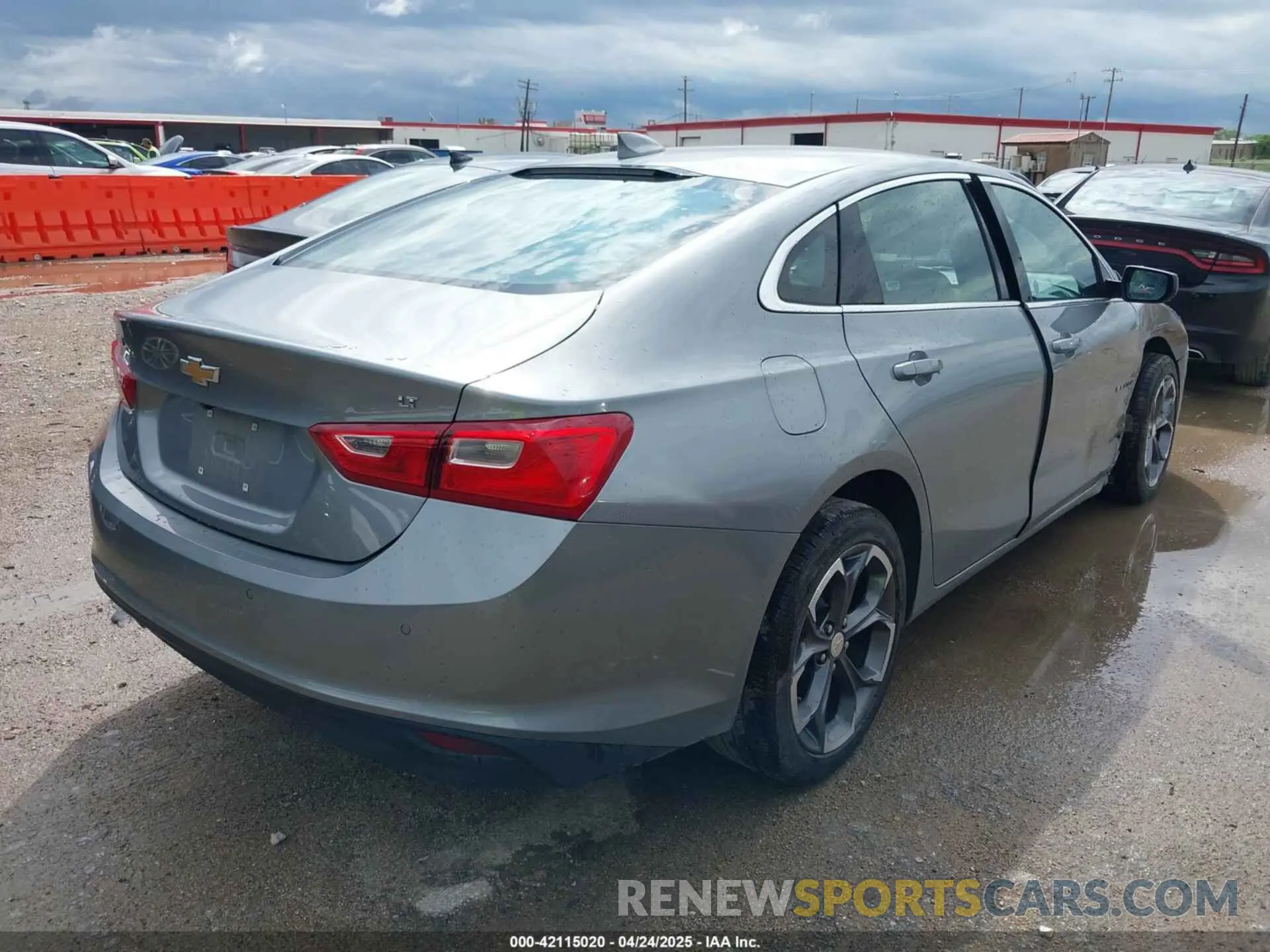 4 Photograph of a damaged car 1G1ZD5ST9RF161255 CHEVROLET MALIBU 2024