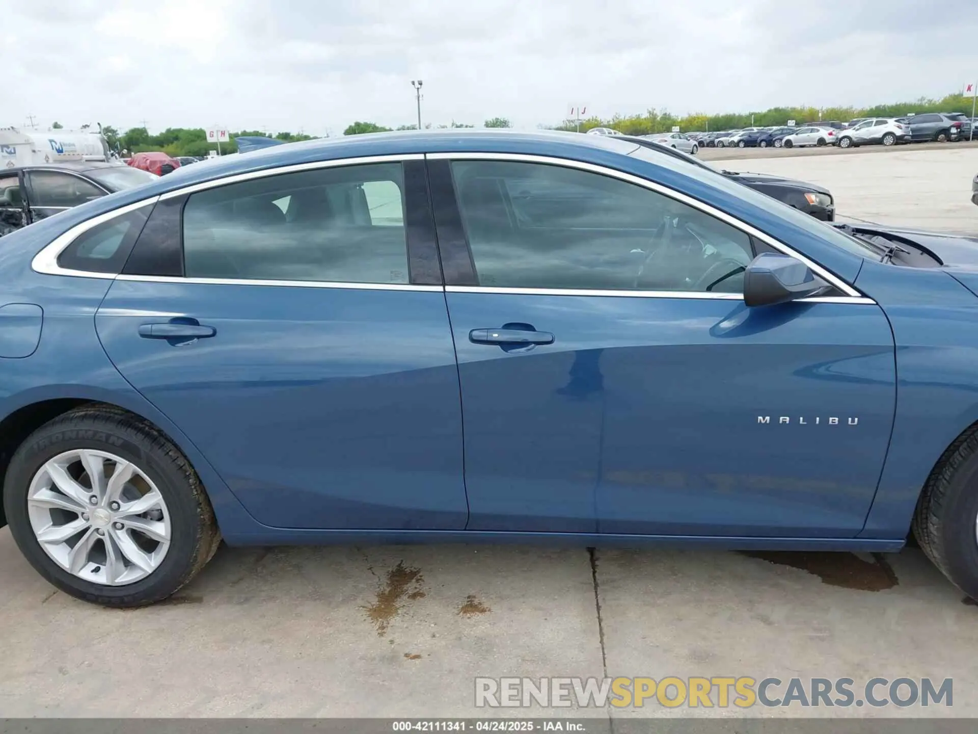 13 Photograph of a damaged car 1G1ZD5ST9RF235211 CHEVROLET MALIBU 2024