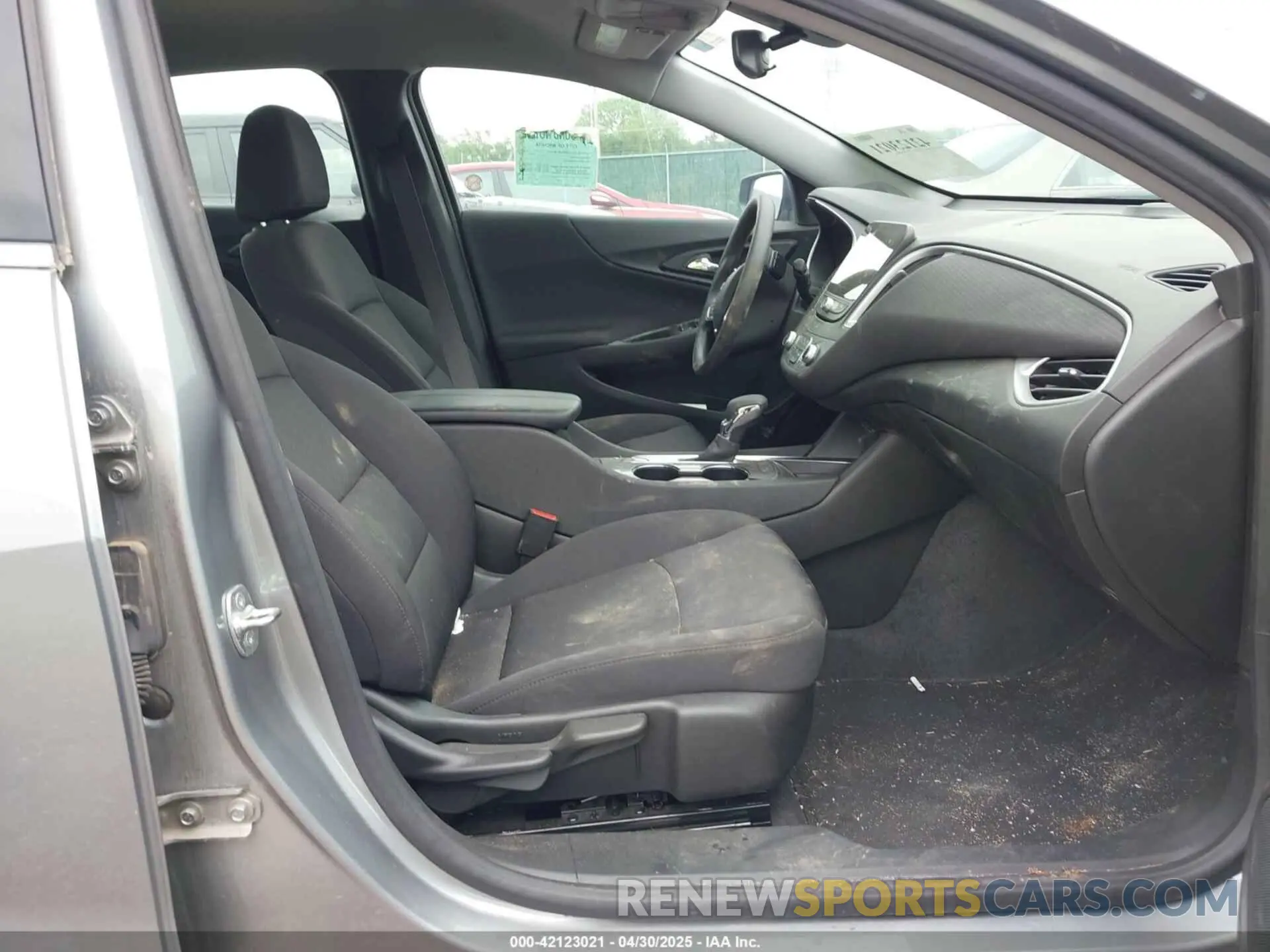 5 Photograph of a damaged car 1G1ZD5STXRF162186 CHEVROLET MALIBU 2024