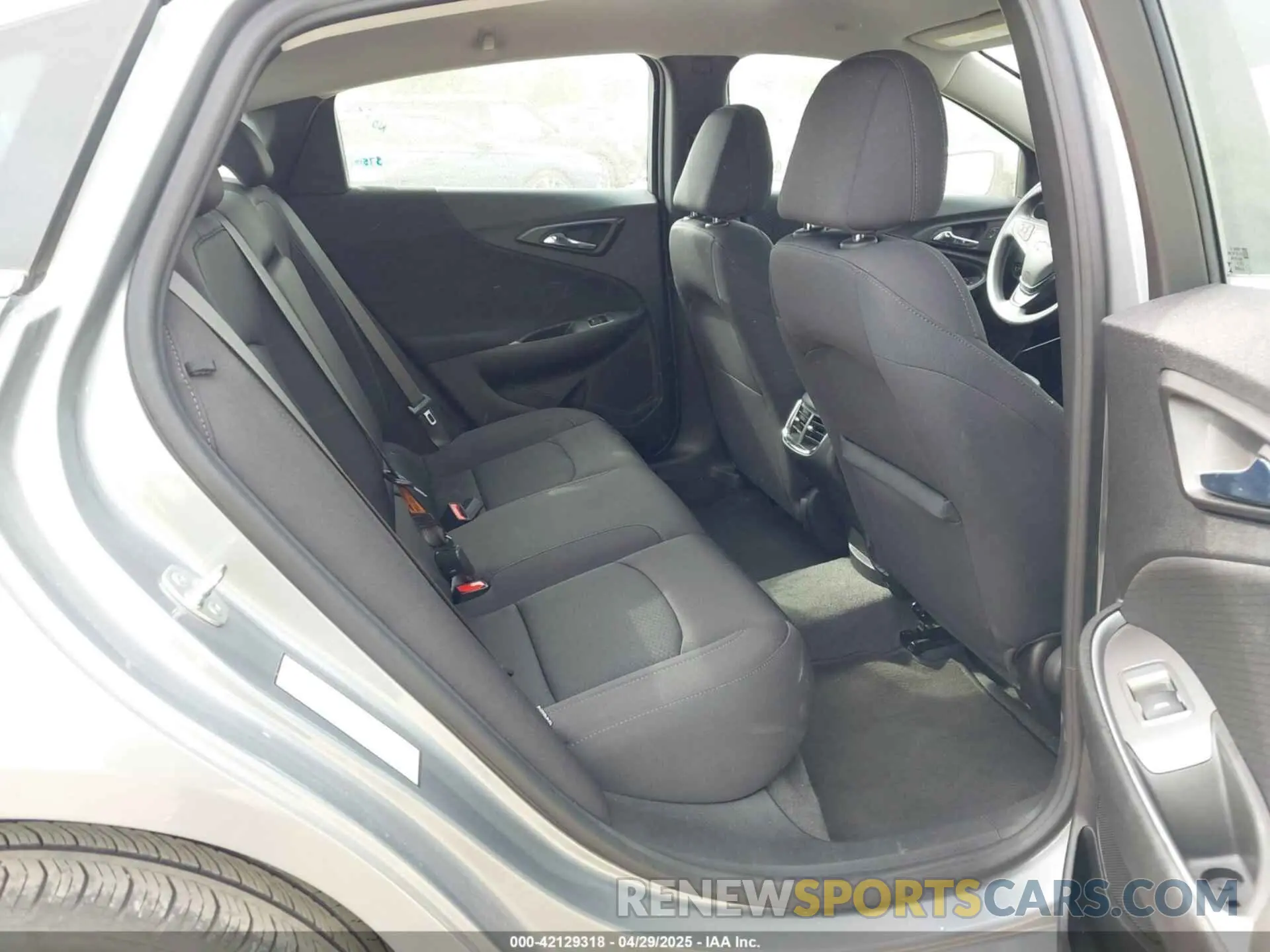 8 Photograph of a damaged car 1G1ZD5STXRF172801 CHEVROLET MALIBU 2024