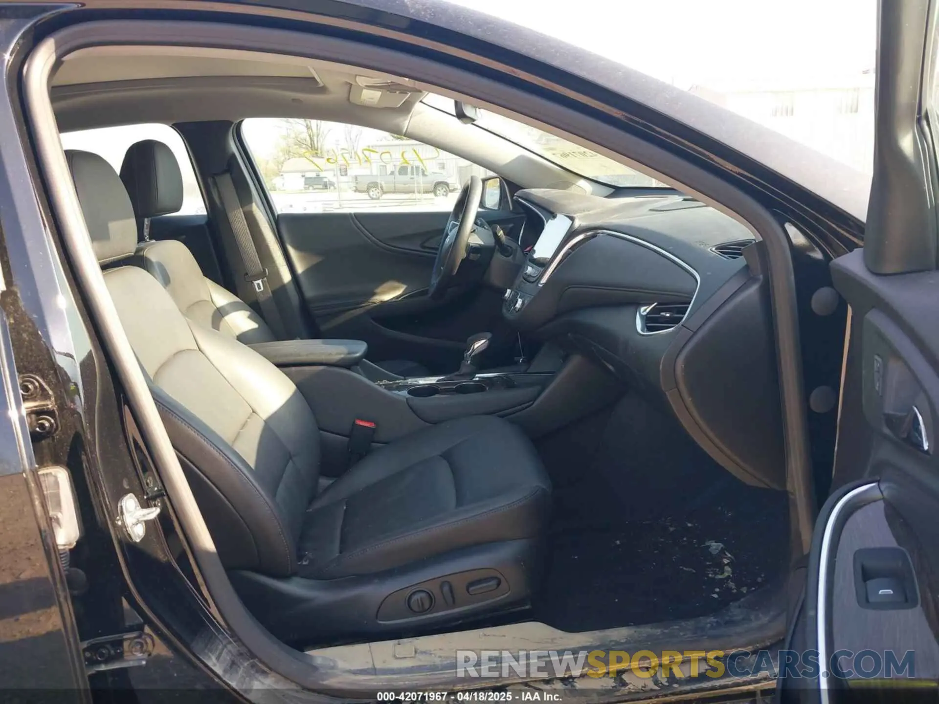 5 Photograph of a damaged car 1G1ZE5ST3RF118009 CHEVROLET MALIBU 2024