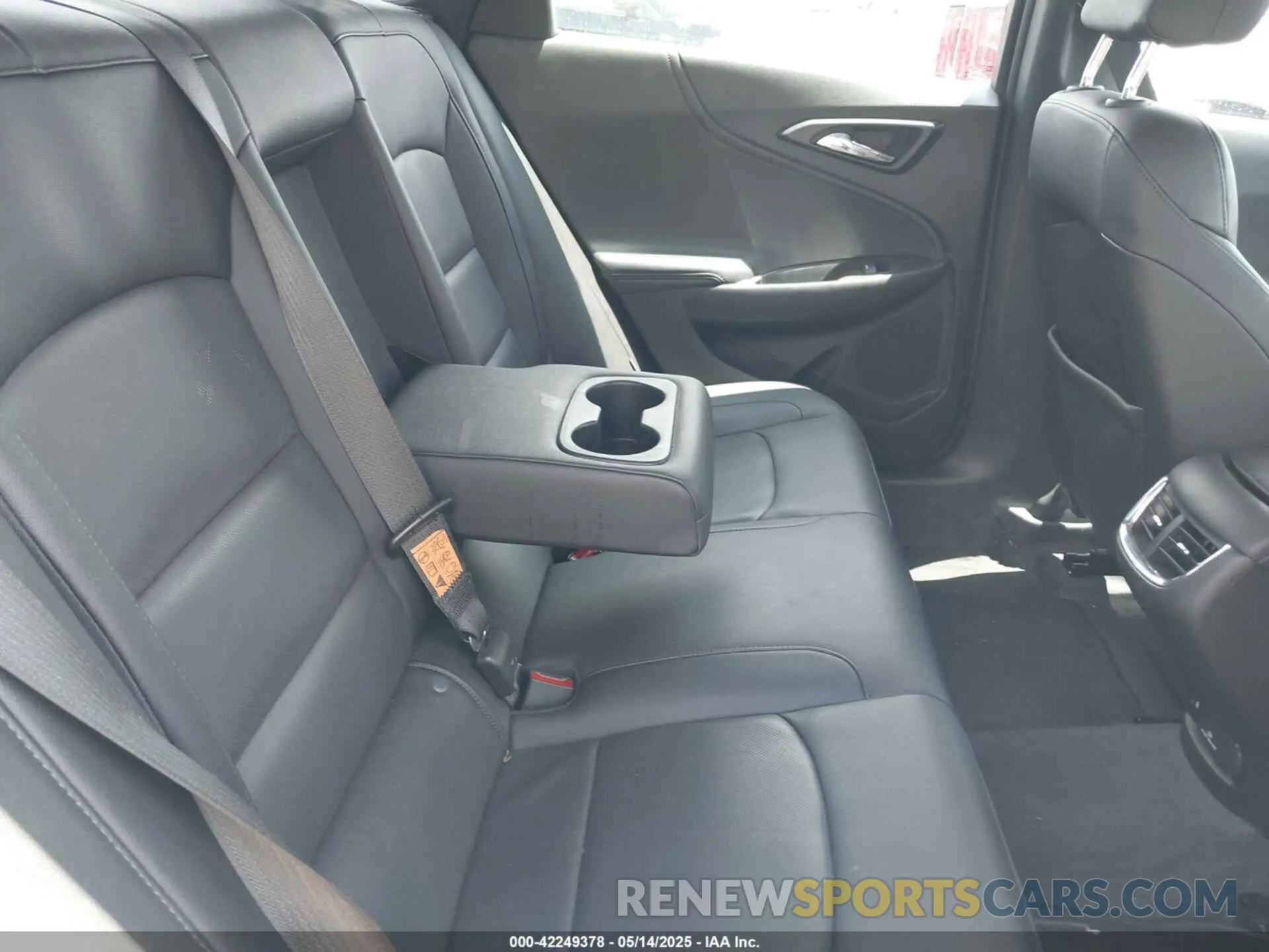 8 Photograph of a damaged car 1G1ZE5ST7RF171571 CHEVROLET MALIBU 2024
