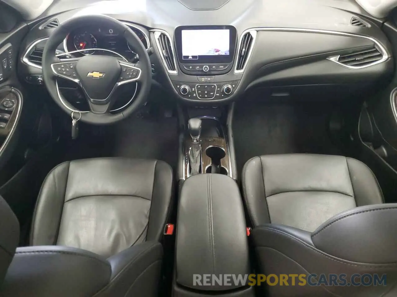 8 Photograph of a damaged car 1G1ZE5STXRF246330 CHEVROLET MALIBU 2024