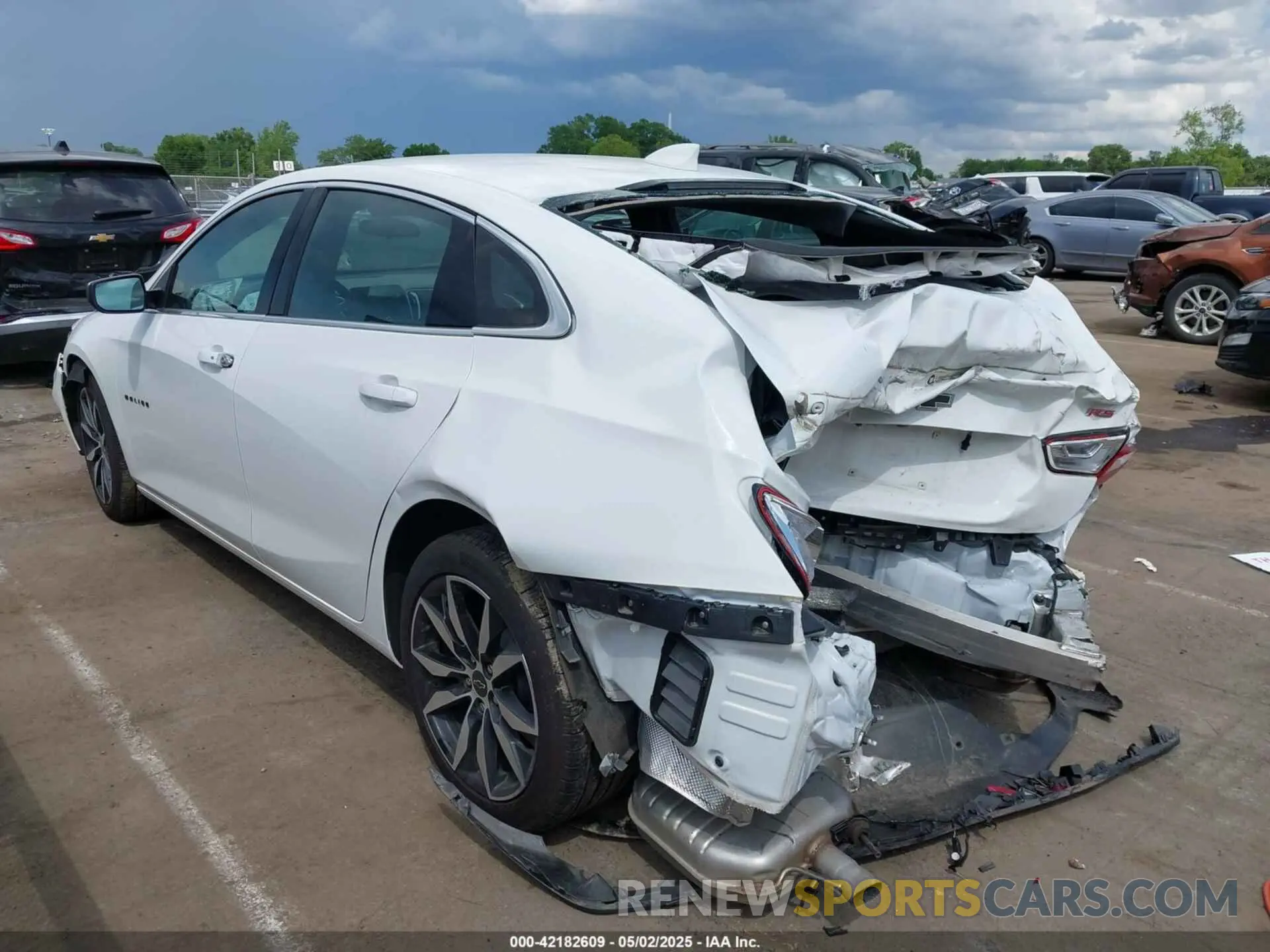 3 Photograph of a damaged car 1G1ZG5ST0RF174385 CHEVROLET MALIBU 2024