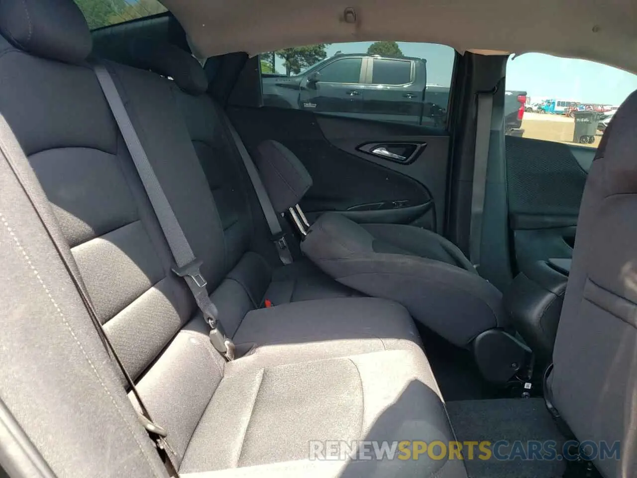11 Photograph of a damaged car 1G1ZG5ST3RF186305 CHEVROLET MALIBU 2024