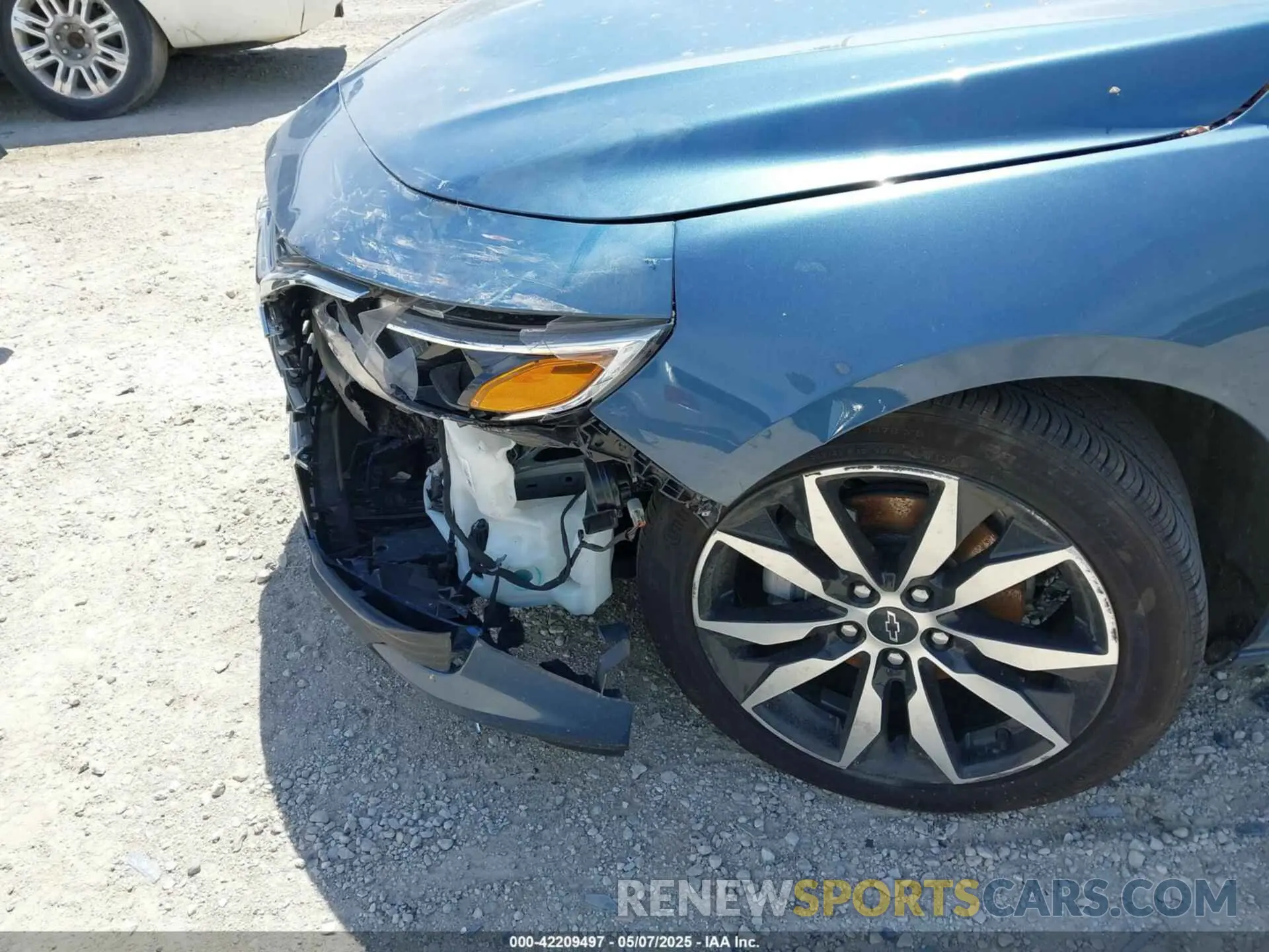 17 Photograph of a damaged car 1G1ZG5ST4RF191335 CHEVROLET MALIBU 2024